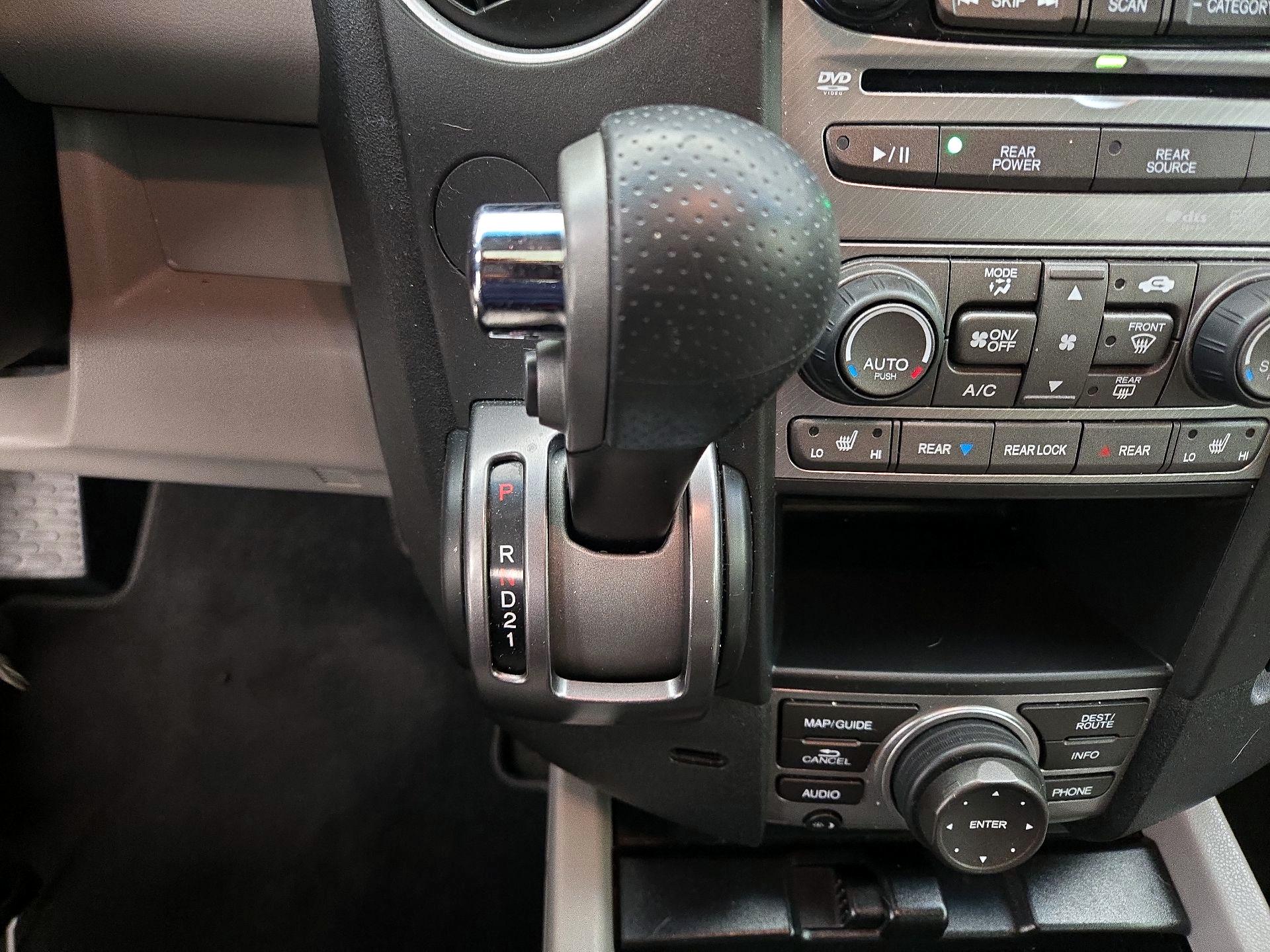 Thumbnail: 2015 Honda Pilot - 18