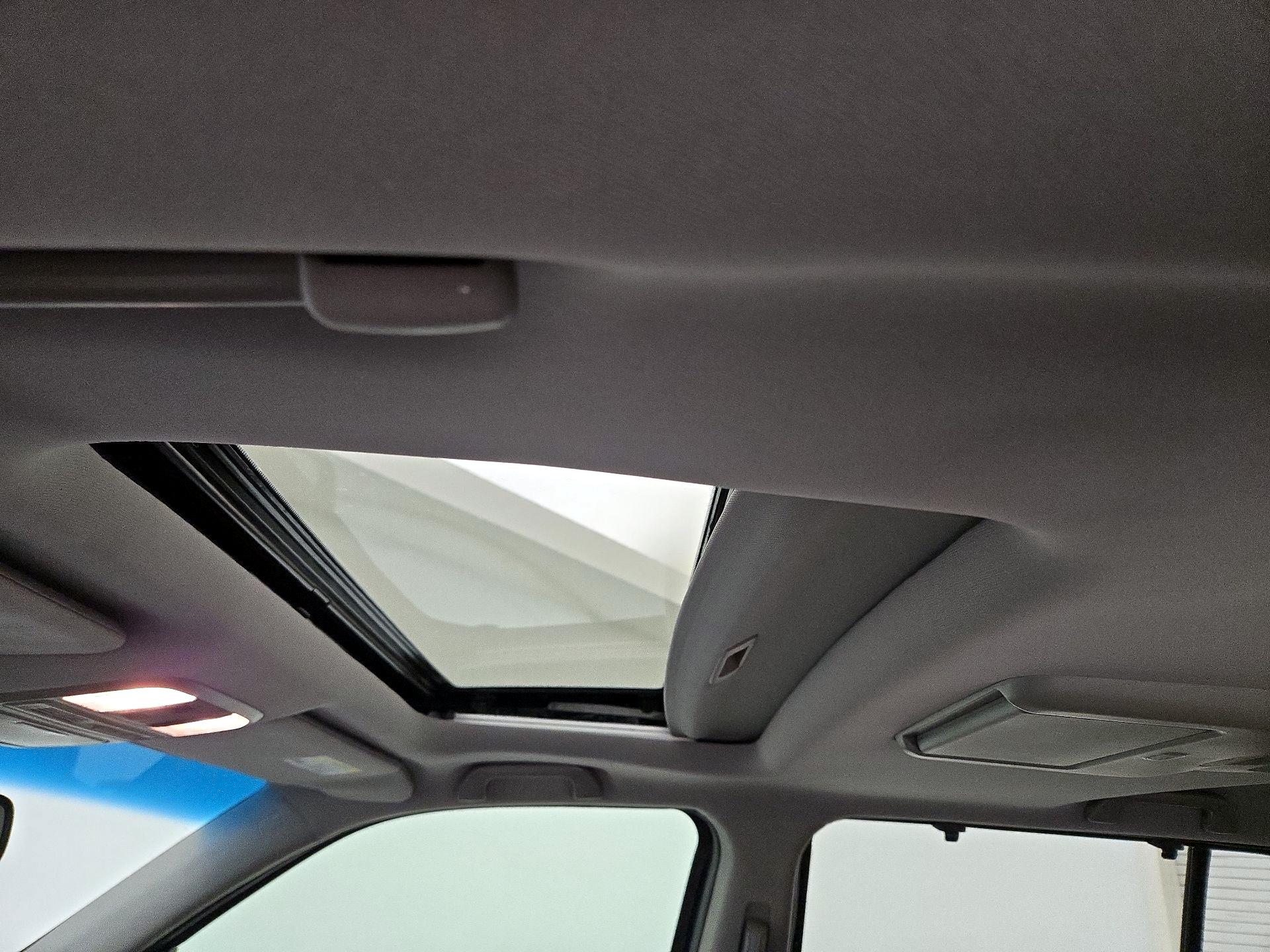 Thumbnail: 2015 Honda Pilot - 20