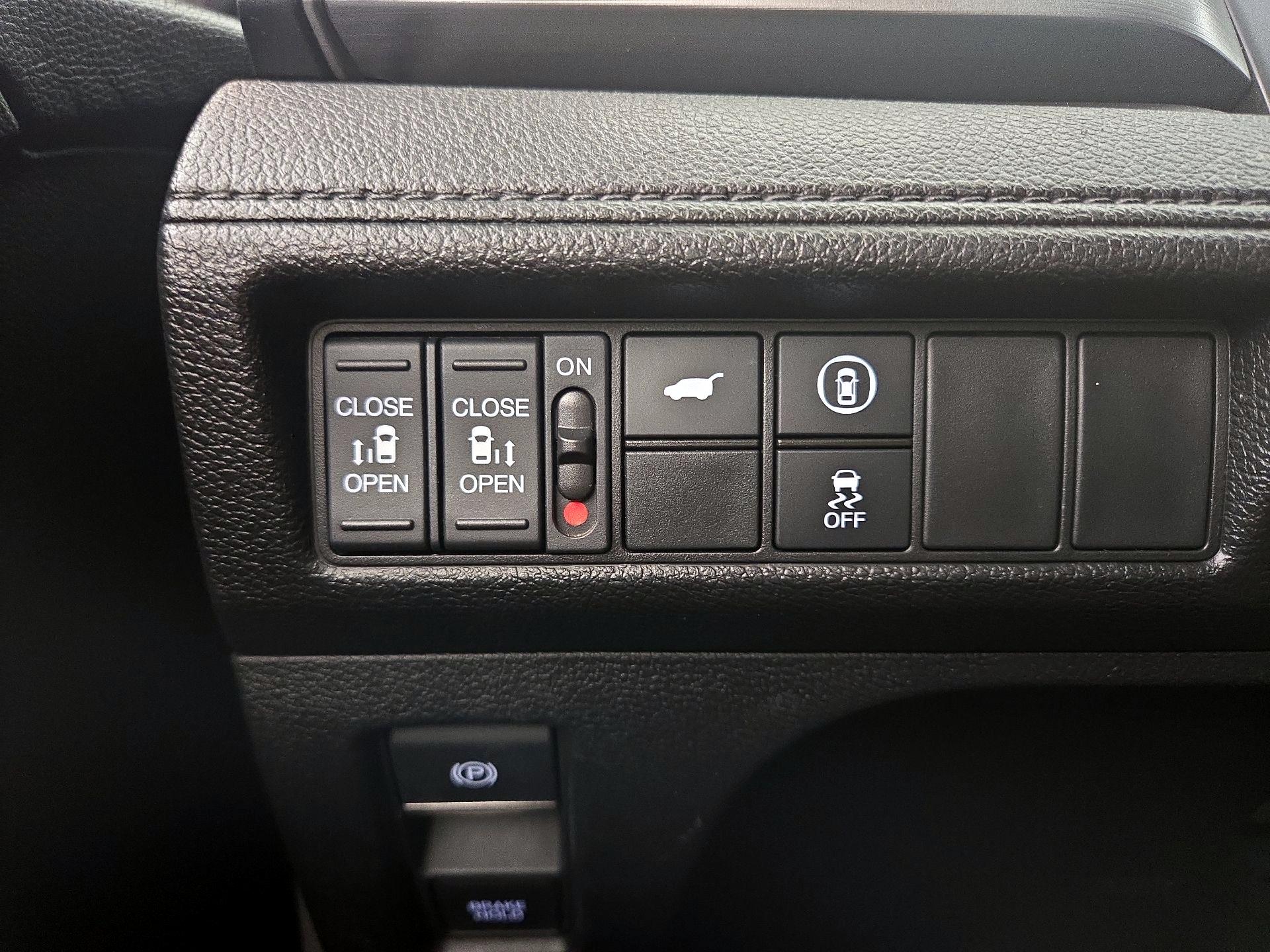 Thumbnail: 2021 Honda Odyssey - 13