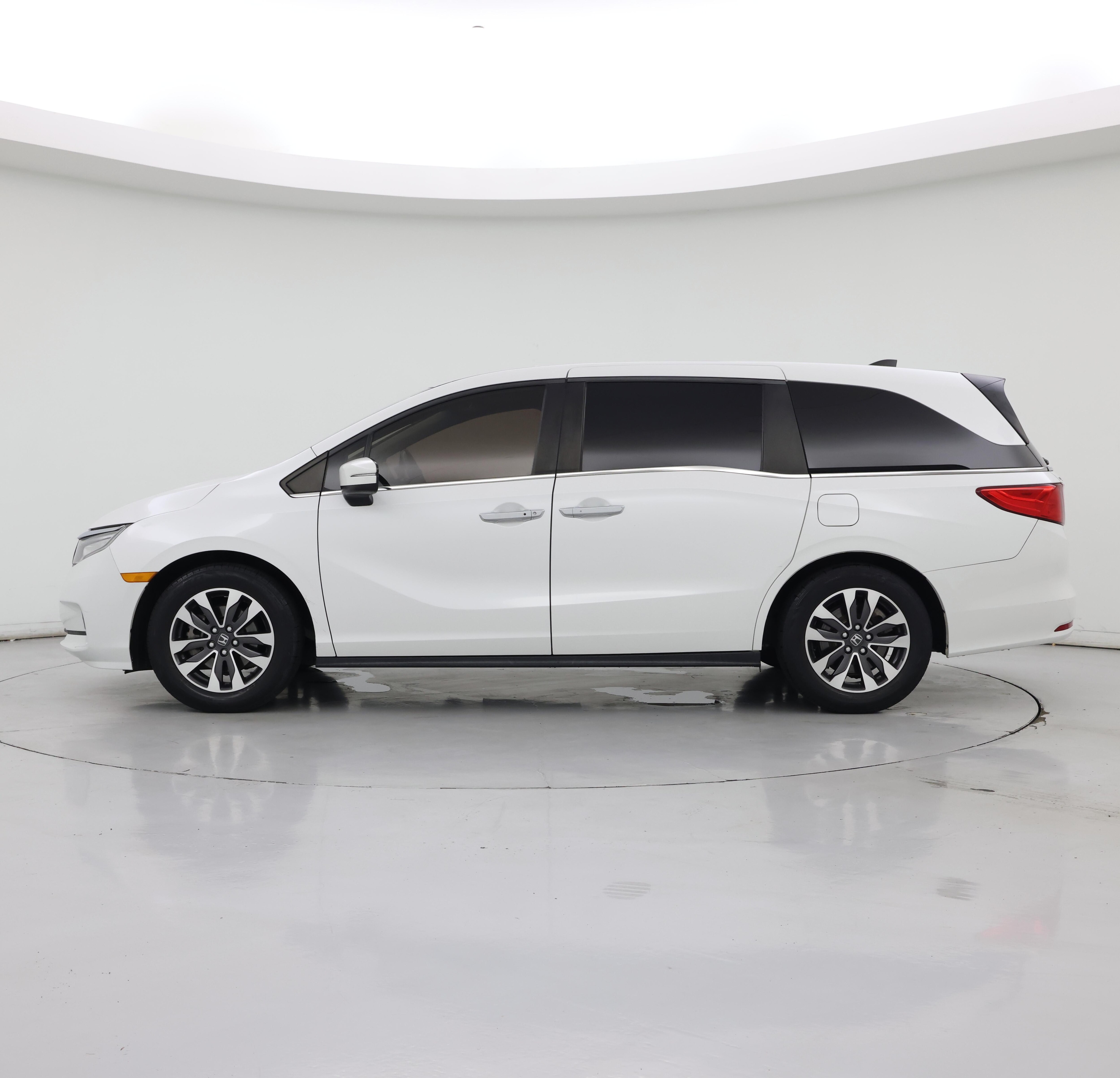 Thumbnail: 2021 Honda Odyssey - 3