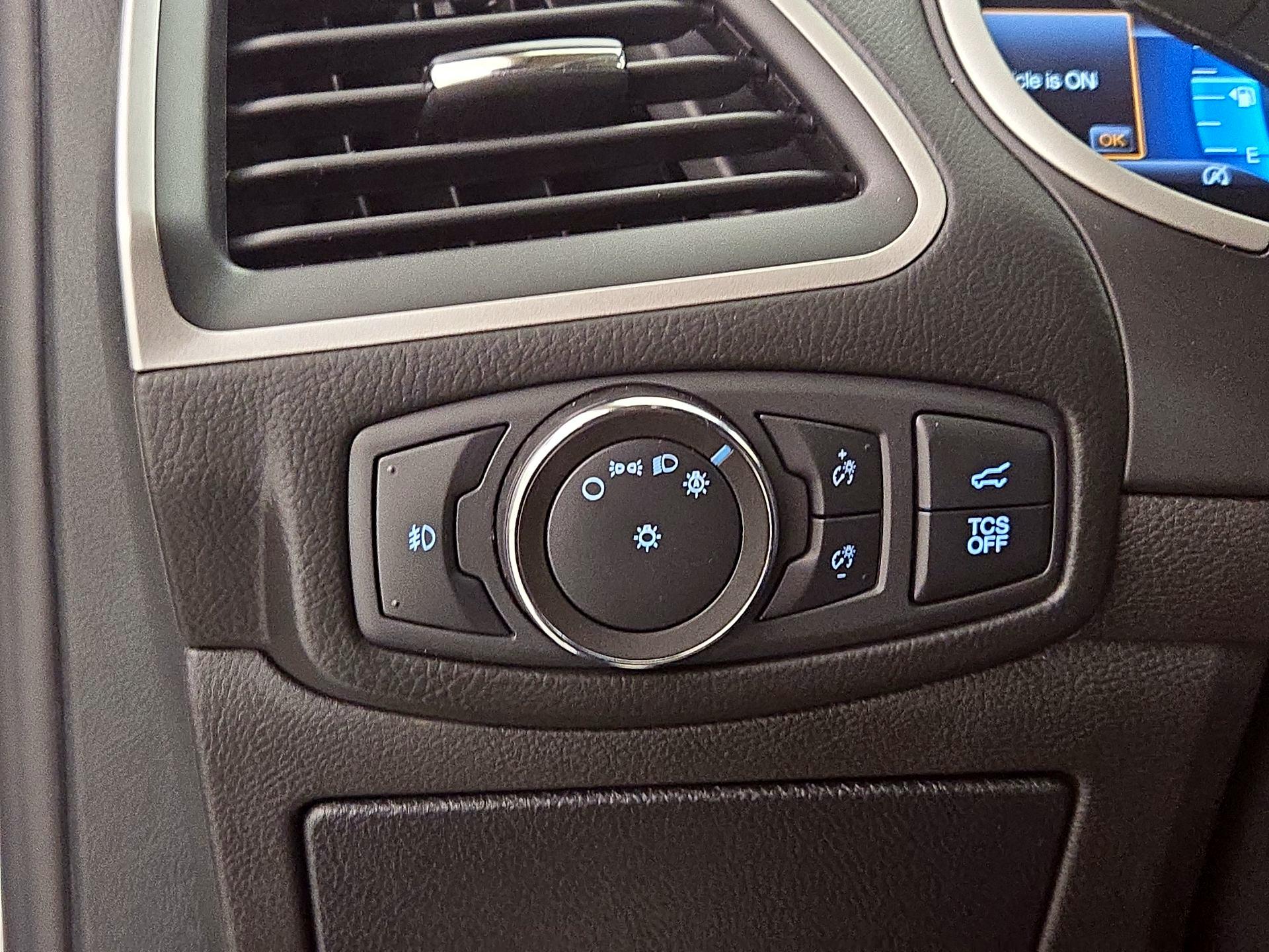 Thumbnail: 2020 Ford Edge - 13