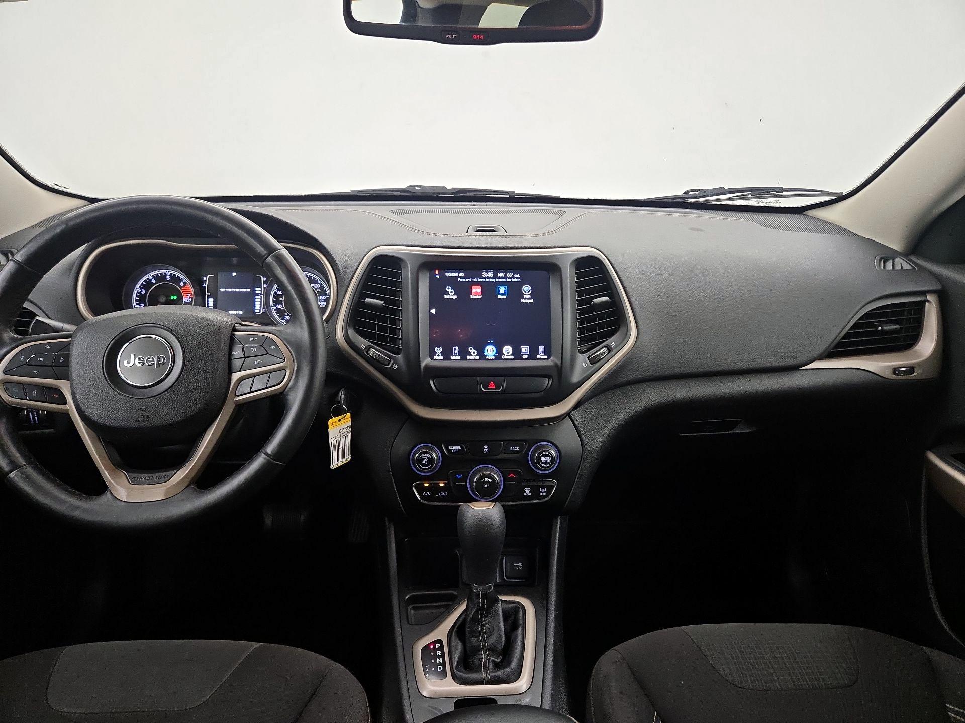 Thumbnail: 2017 Jeep Cherokee - 9