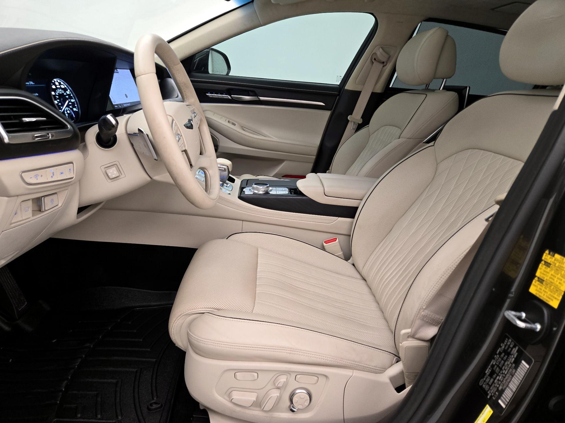 Thumbnail: 2022 Genesis G90 - 11