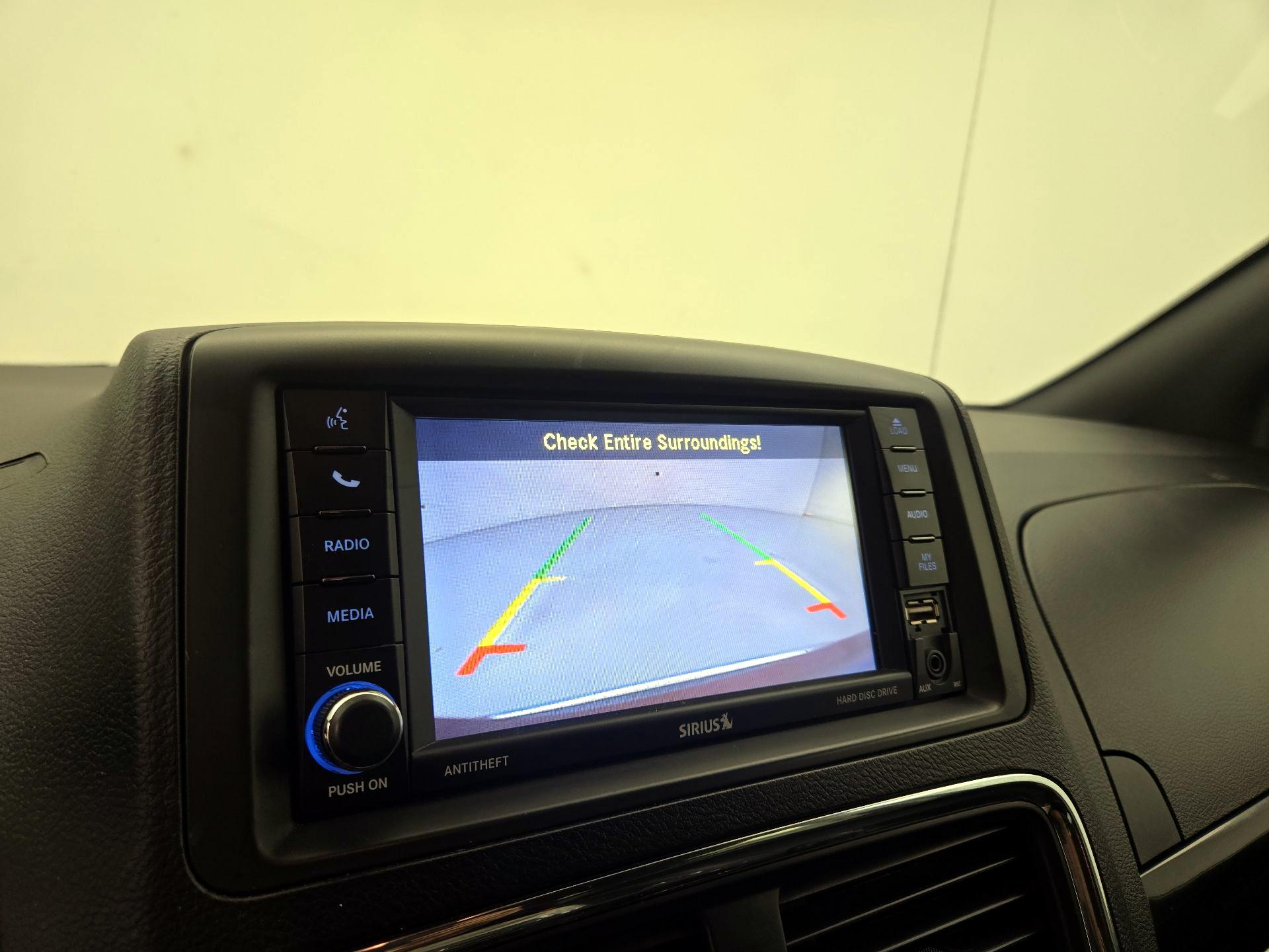 Thumbnail: 2019 Dodge Grand Caravan - 14