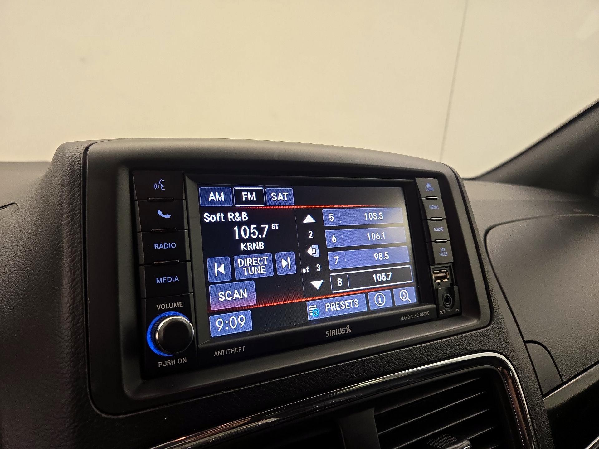 Thumbnail: 2019 Dodge Grand Caravan - 15