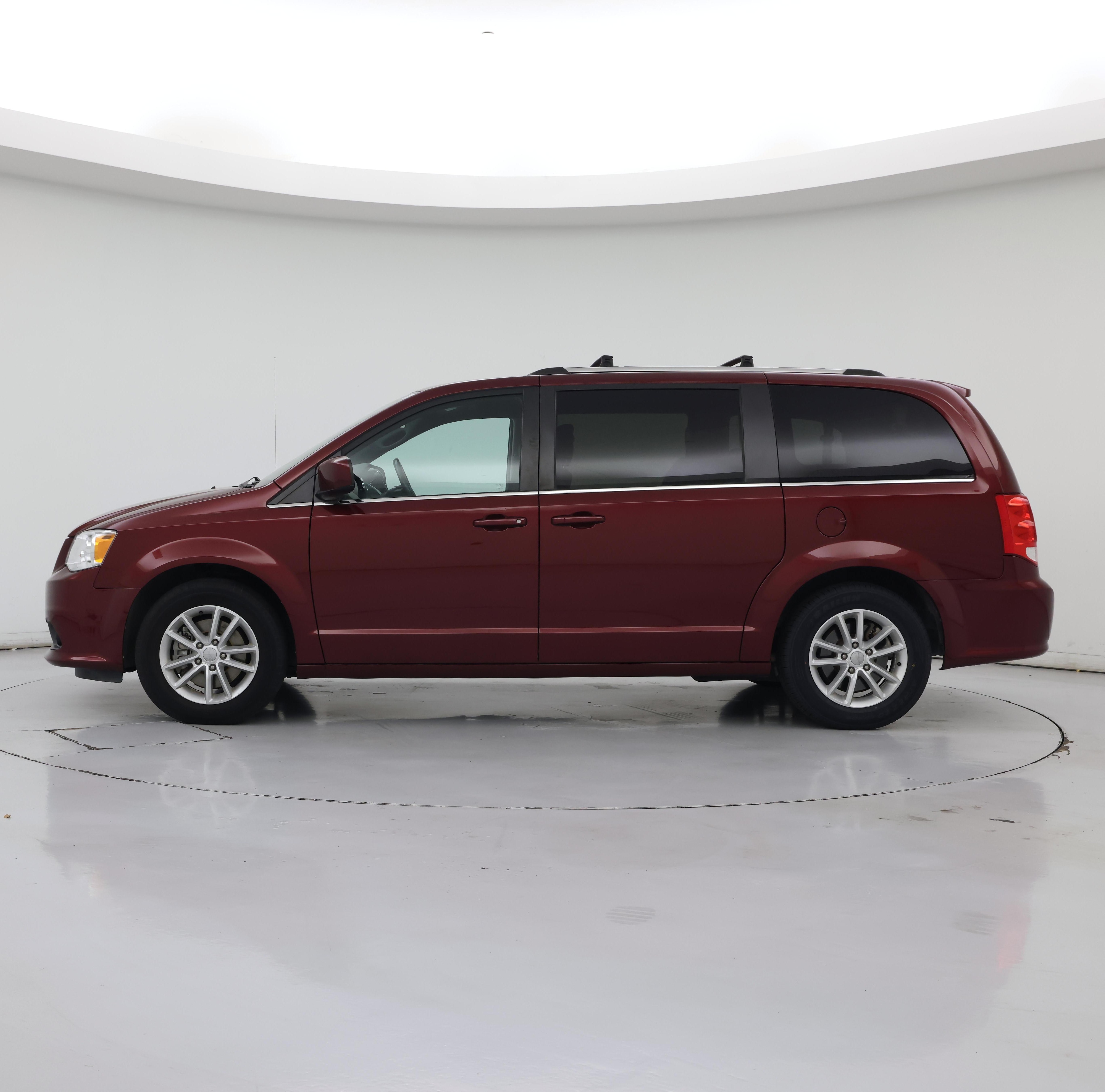 Thumbnail: 2019 Dodge Grand Caravan - 3