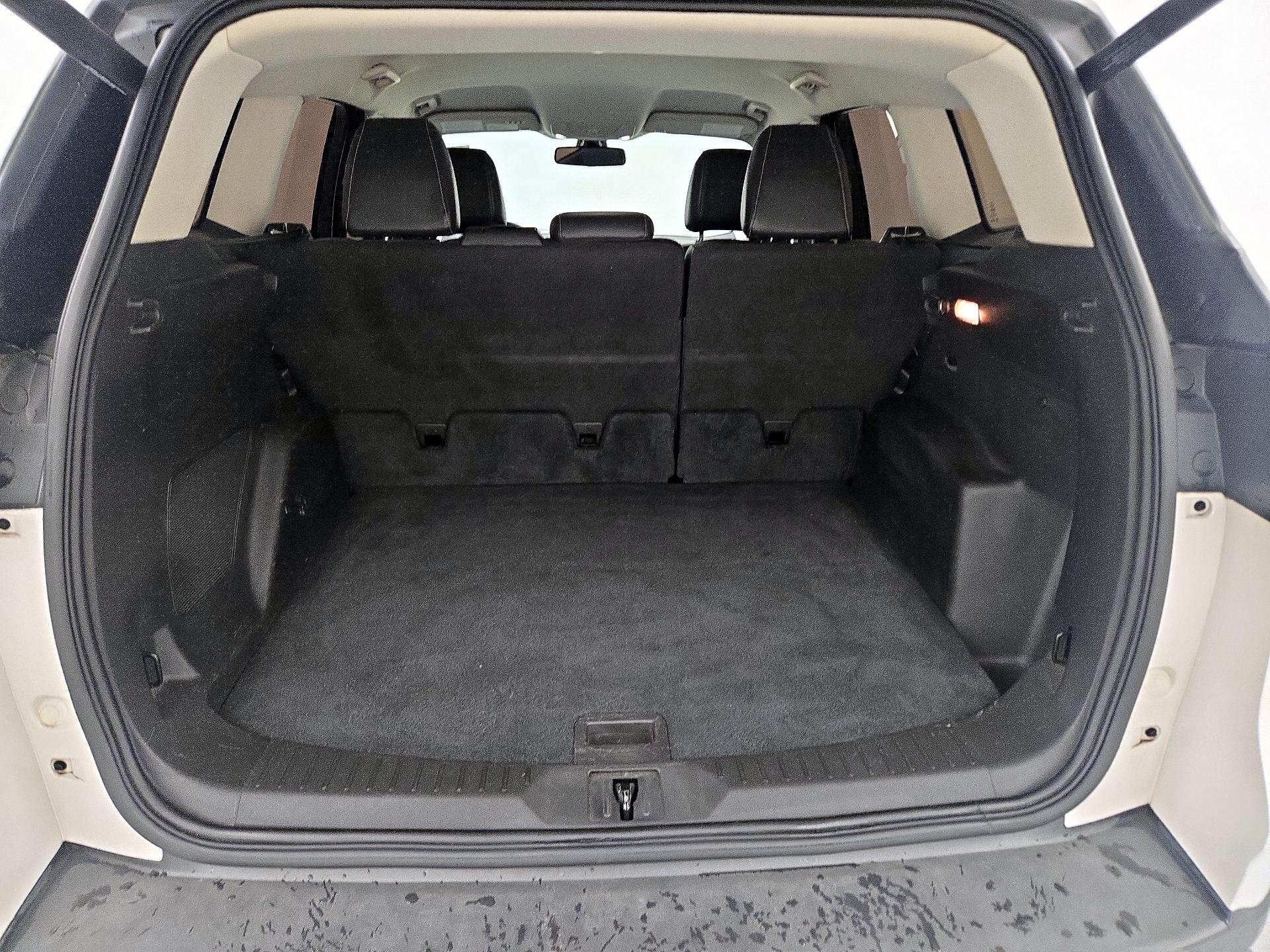 Thumbnail: 2015 Ford Escape - 20