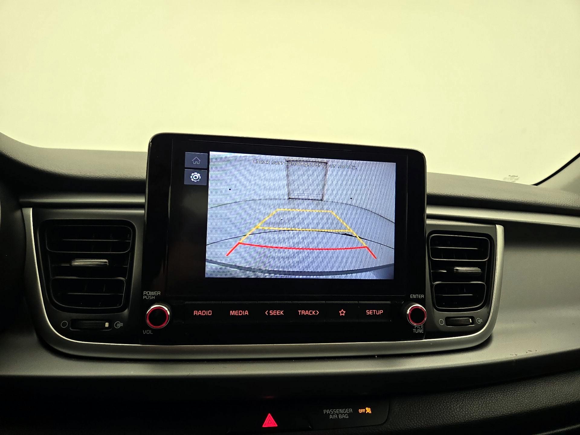 Thumbnail: 2022 Kia Rio - 14