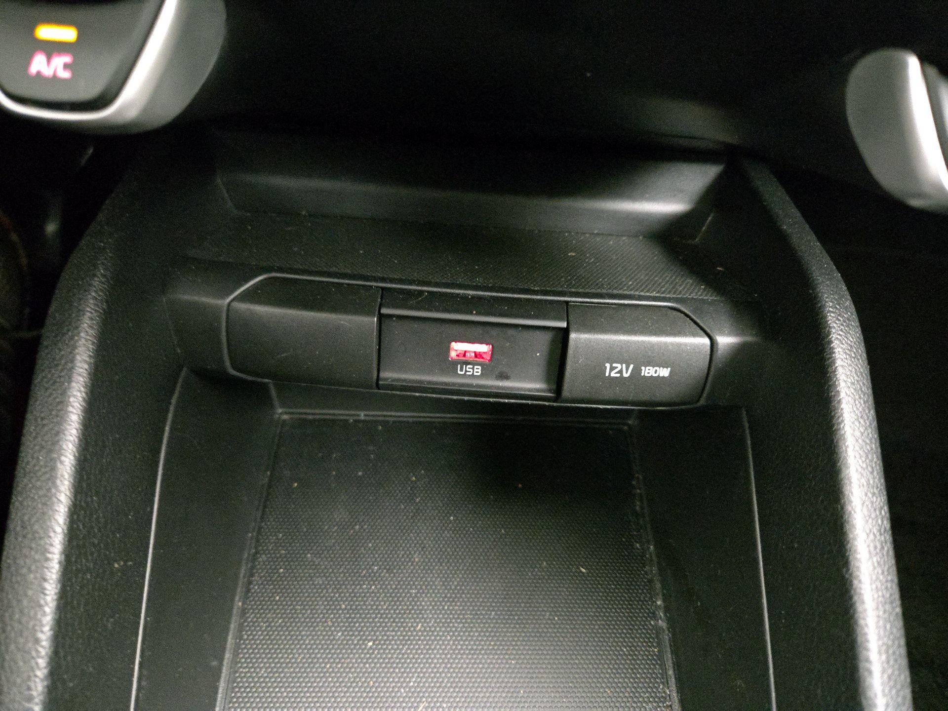 Thumbnail: 2022 Kia Rio - 18