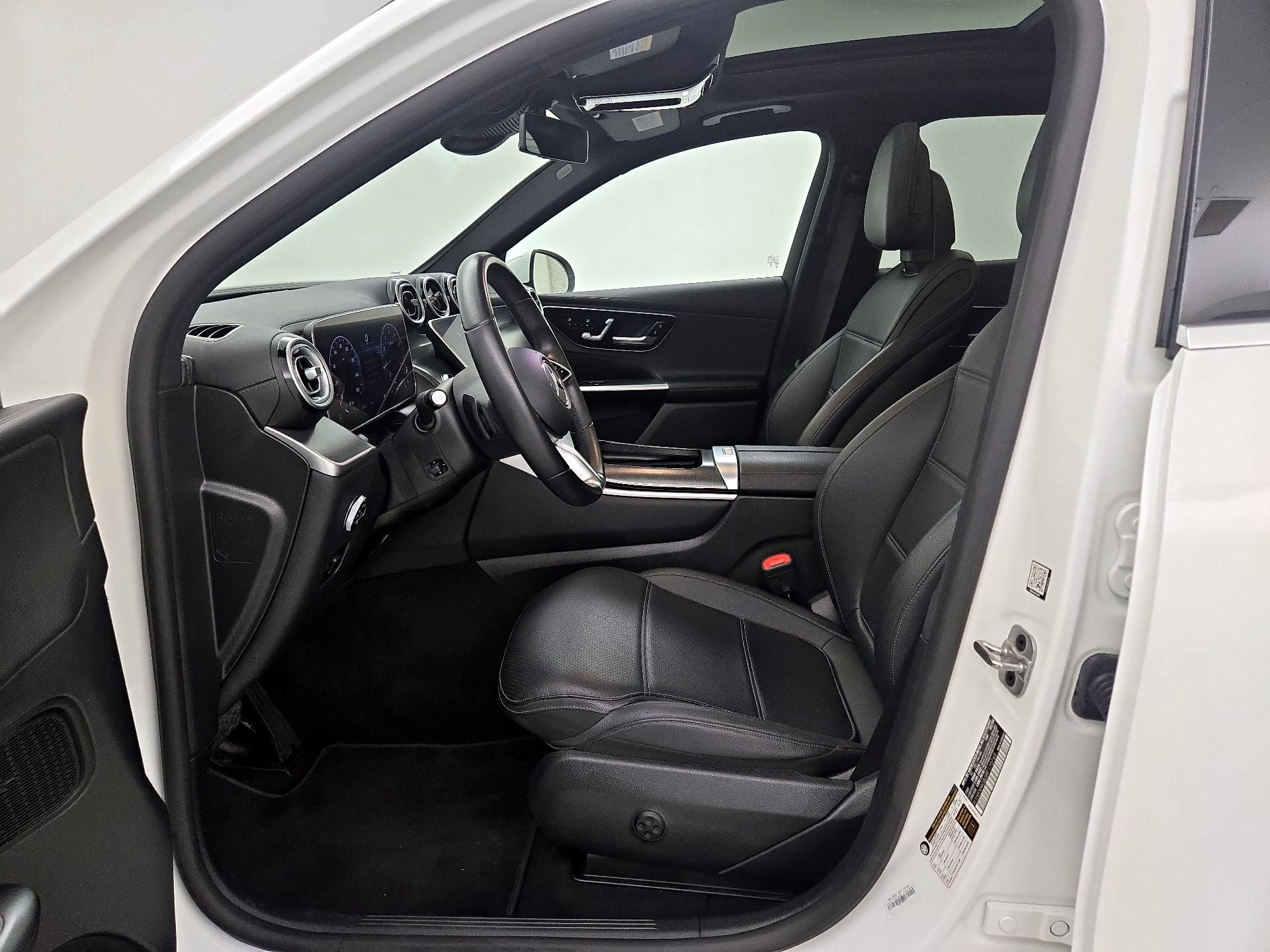 Thumbnail: 2024 Mercedes-Benz GLC - 11