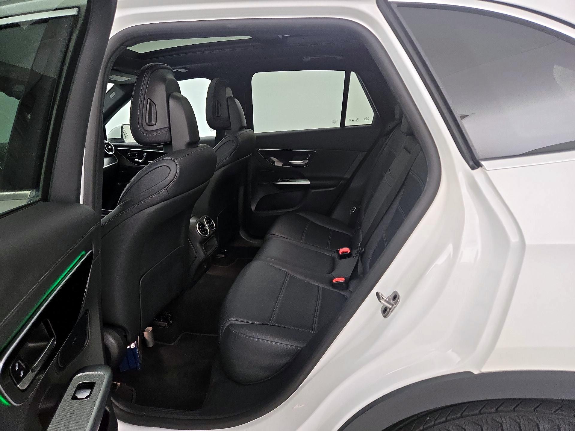 Thumbnail: 2024 Mercedes-Benz GLC - 20