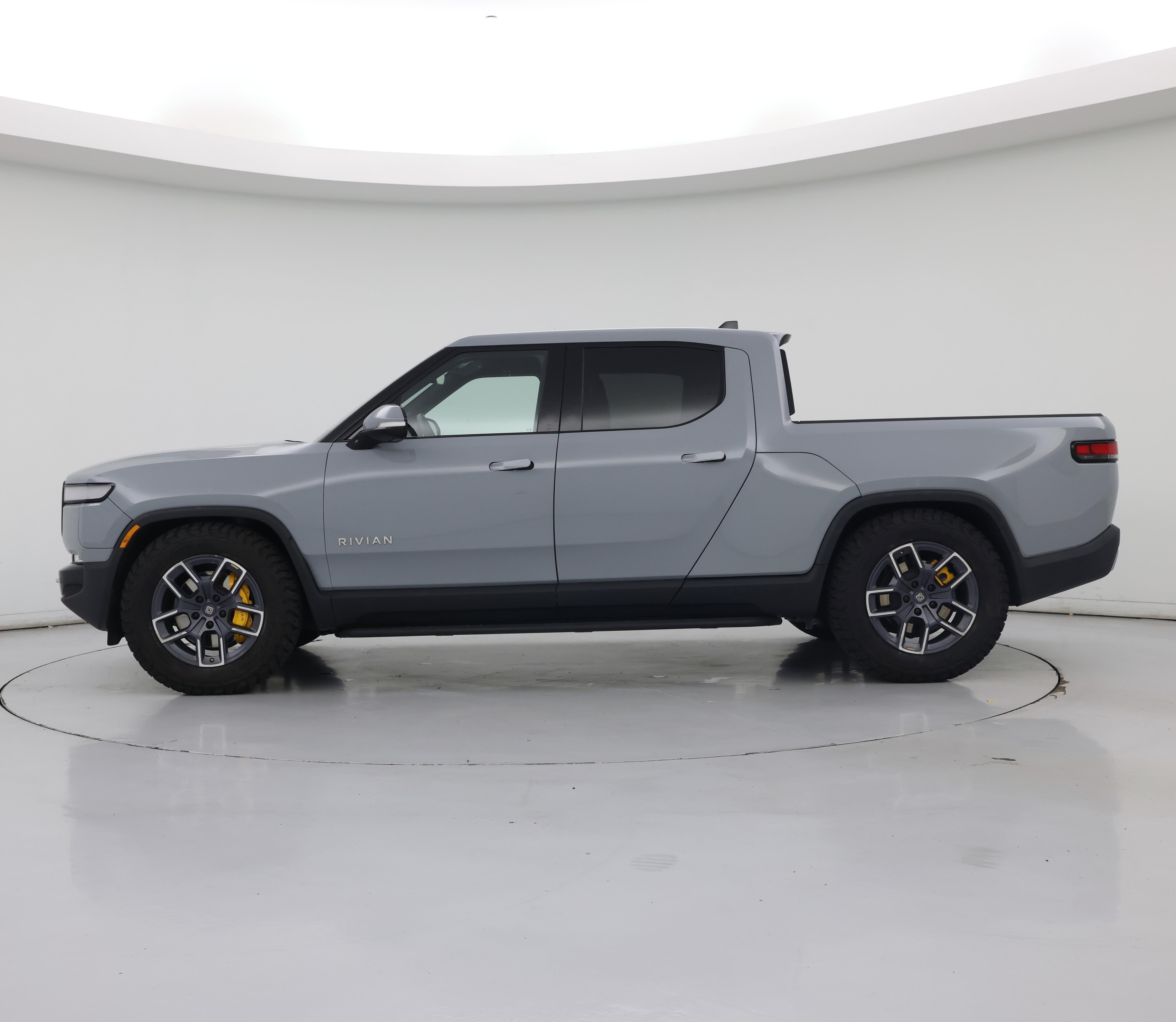 Thumbnail: 2023 Rivian R1T - 3