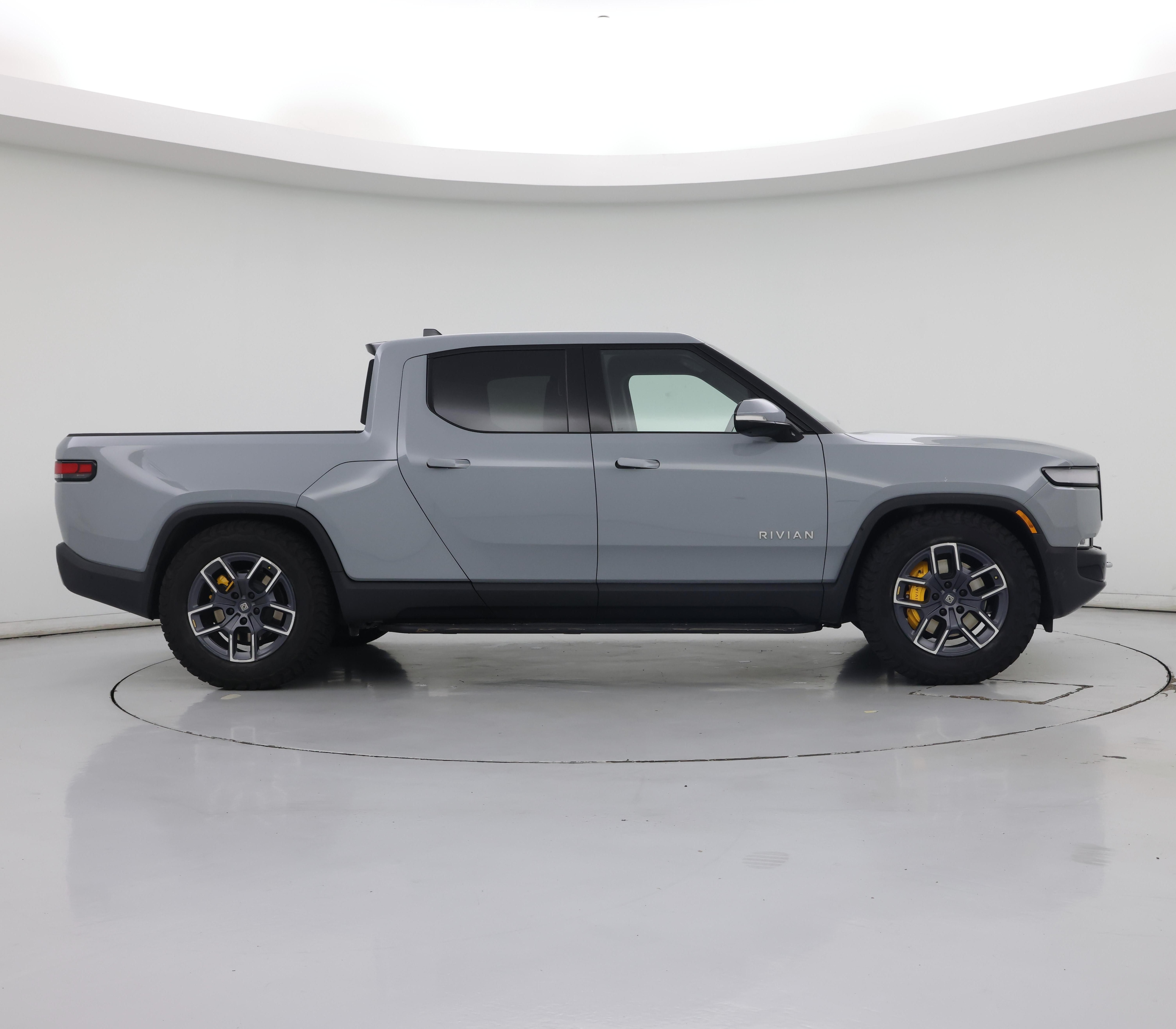 Thumbnail: 2023 Rivian R1T - 7