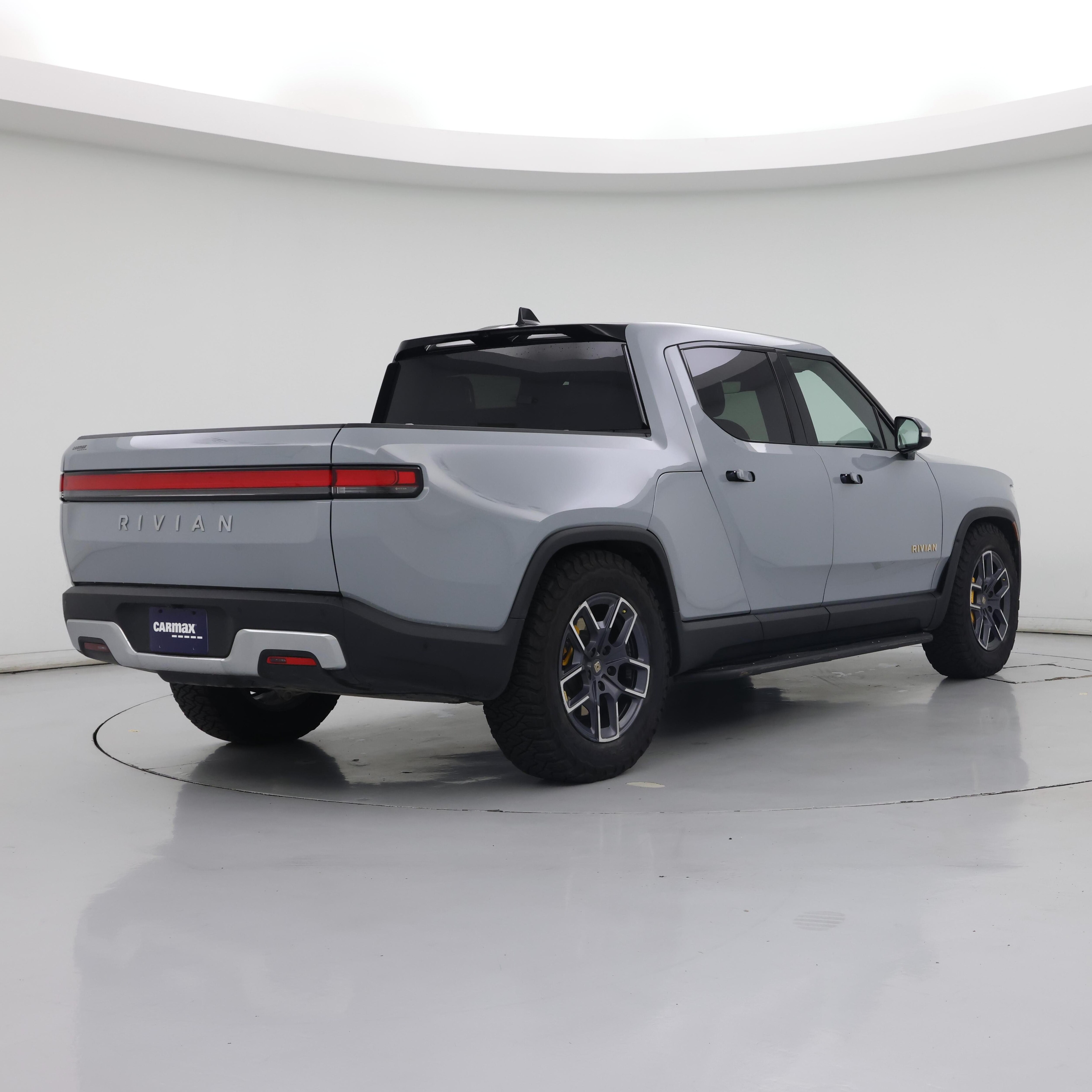Thumbnail: 2023 Rivian R1T - 8