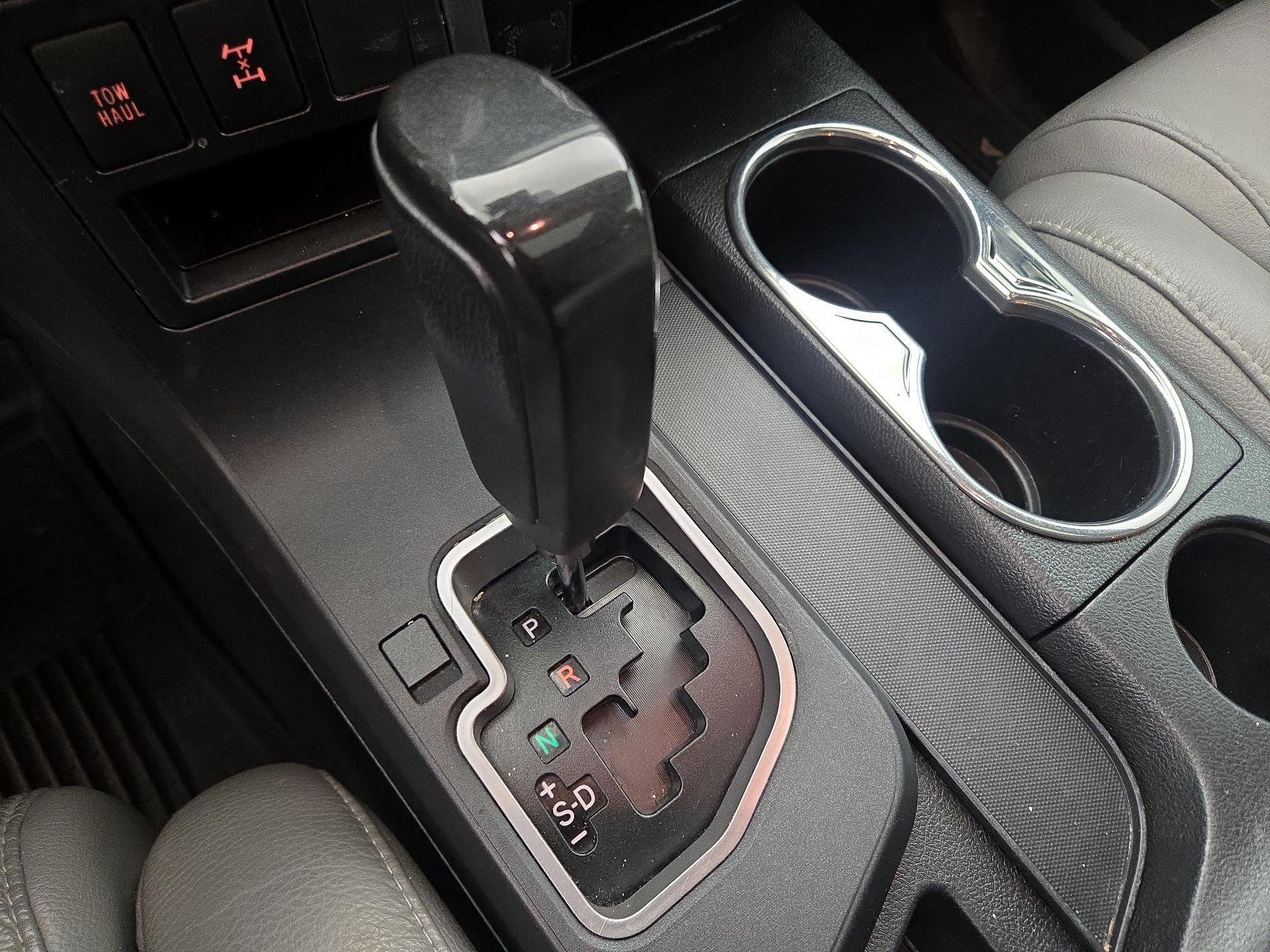 Thumbnail: 2018 Toyota Sequoia - 17