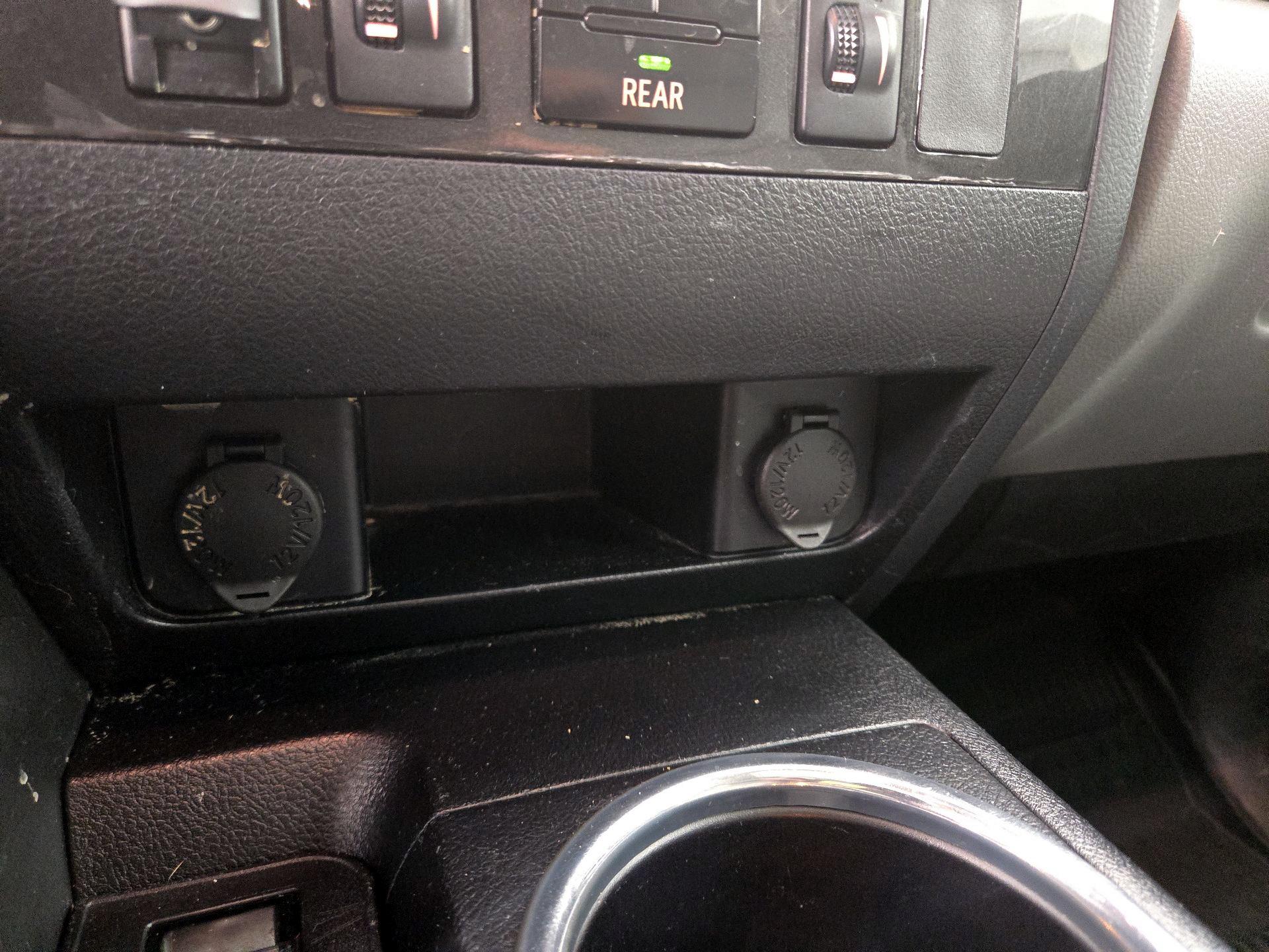 Thumbnail: 2018 Toyota Sequoia - 18