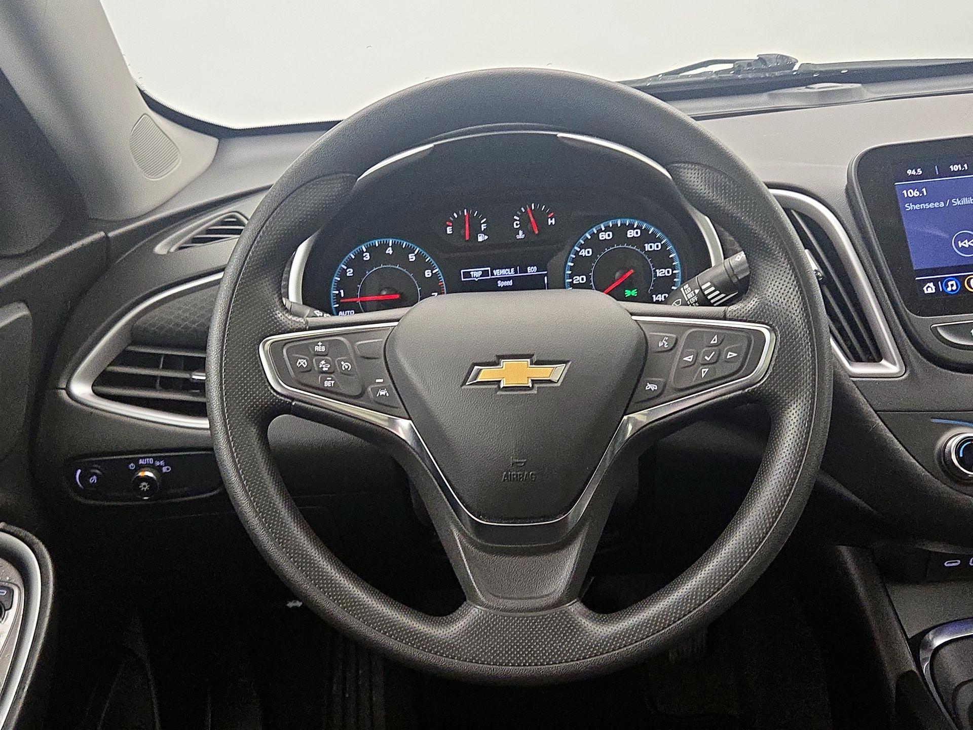 Thumbnail: 2024 Chevrolet Malibu - 10