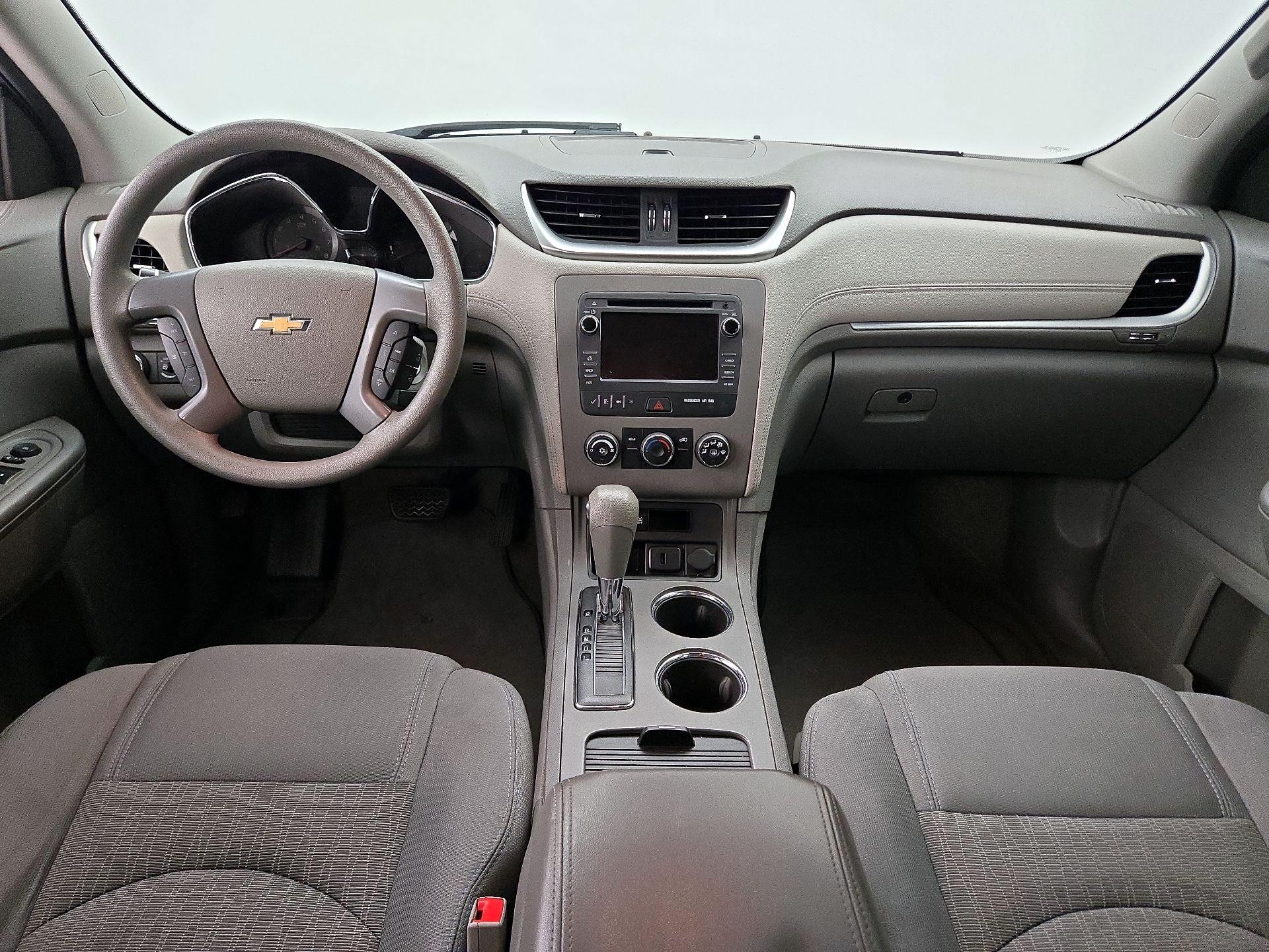 Thumbnail: 2017 Chevrolet Traverse - 9