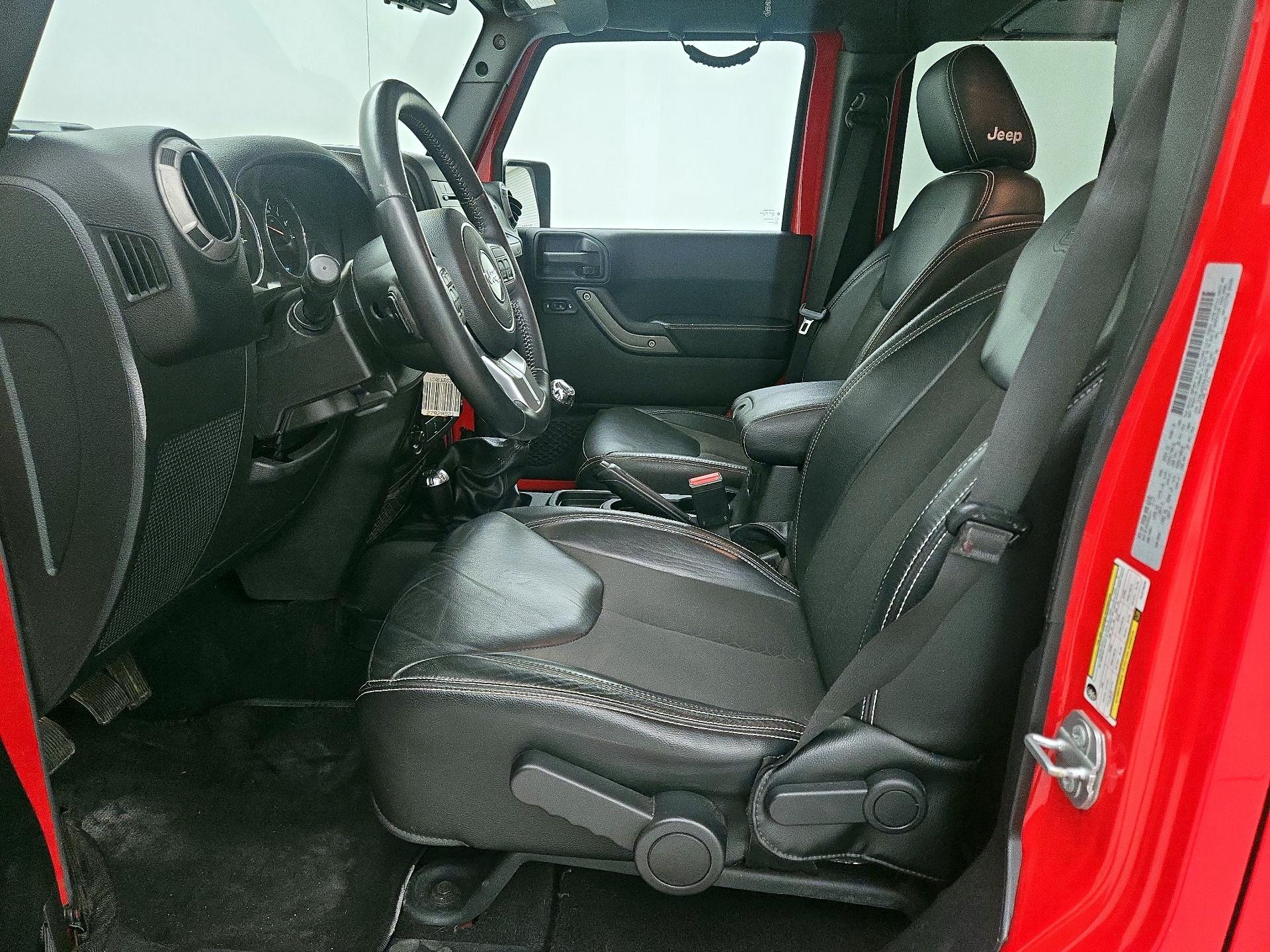 Thumbnail: 2017 Jeep Wrangler - 11