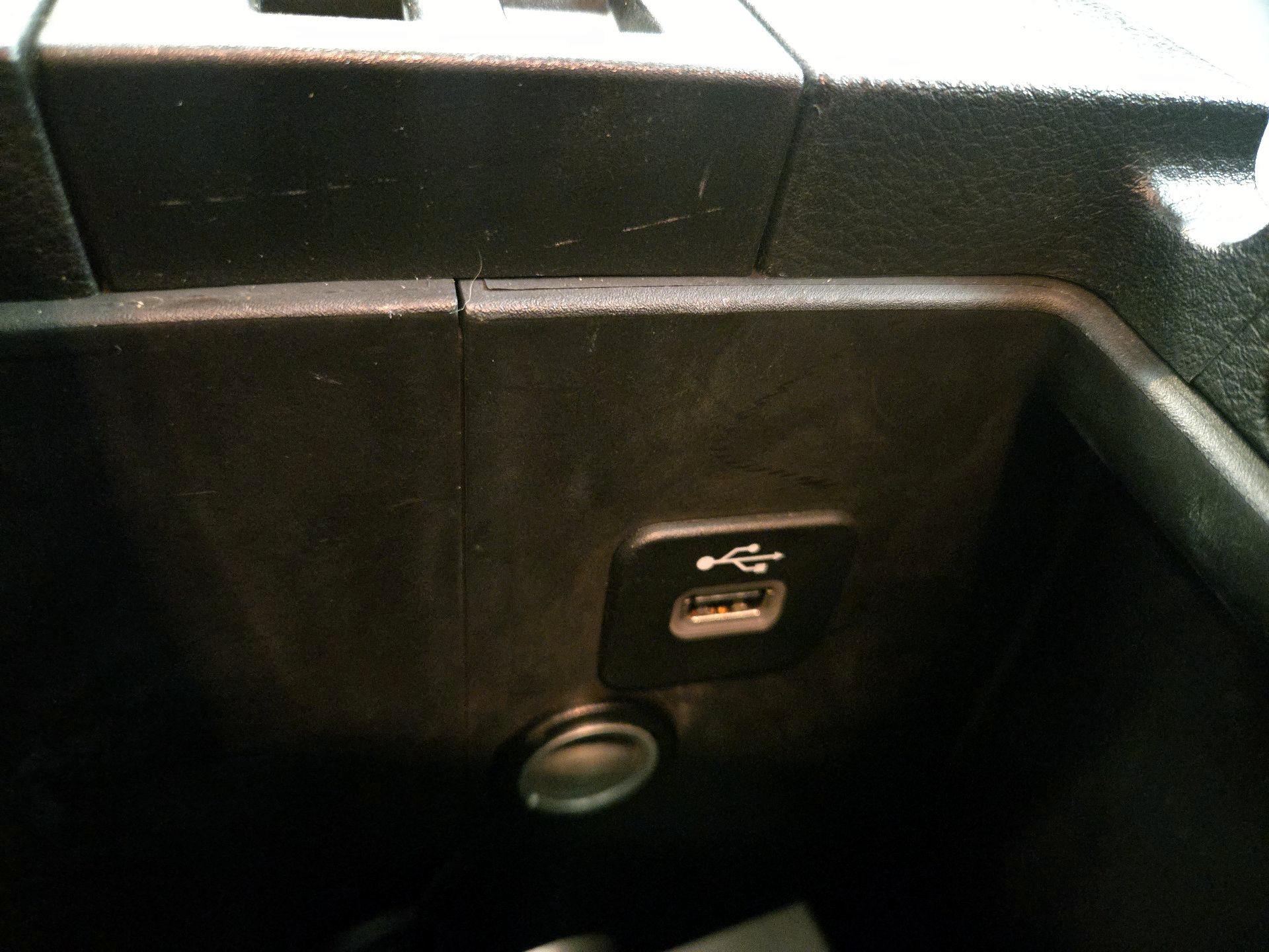 Thumbnail: 2017 Jeep Wrangler - 16