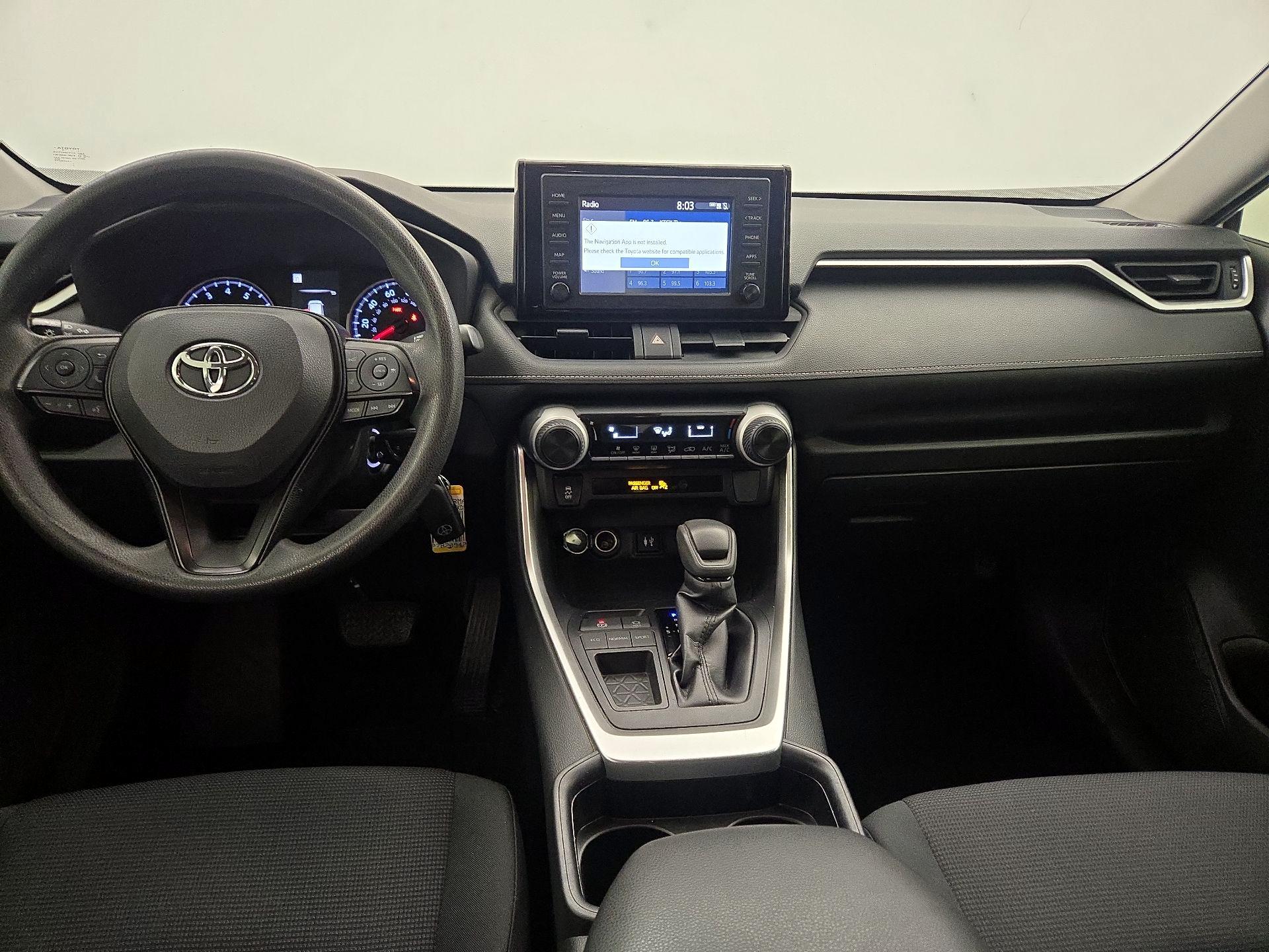Thumbnail: 2019 Toyota RAV4 - 9