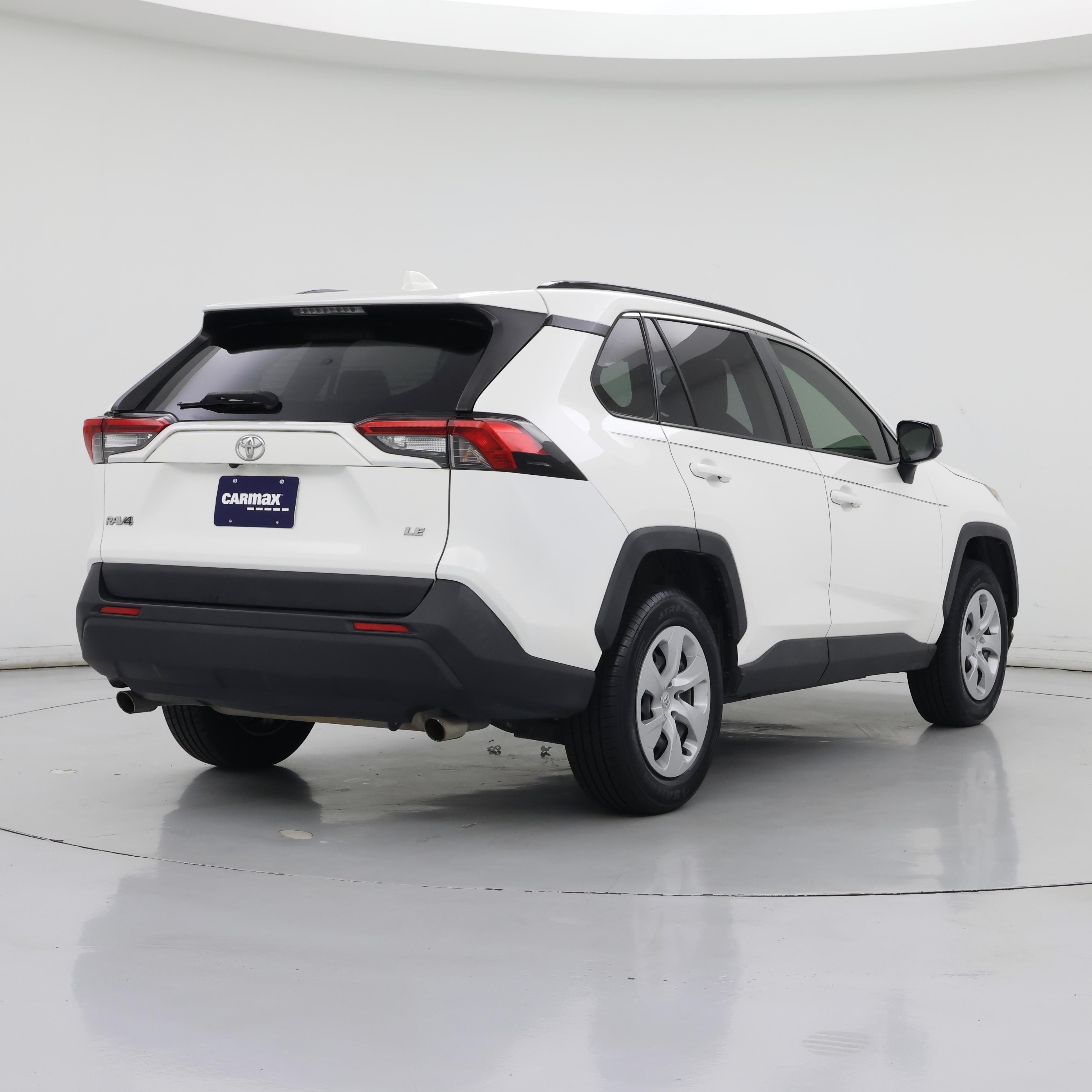 Thumbnail: 2019 Toyota RAV4 - 8