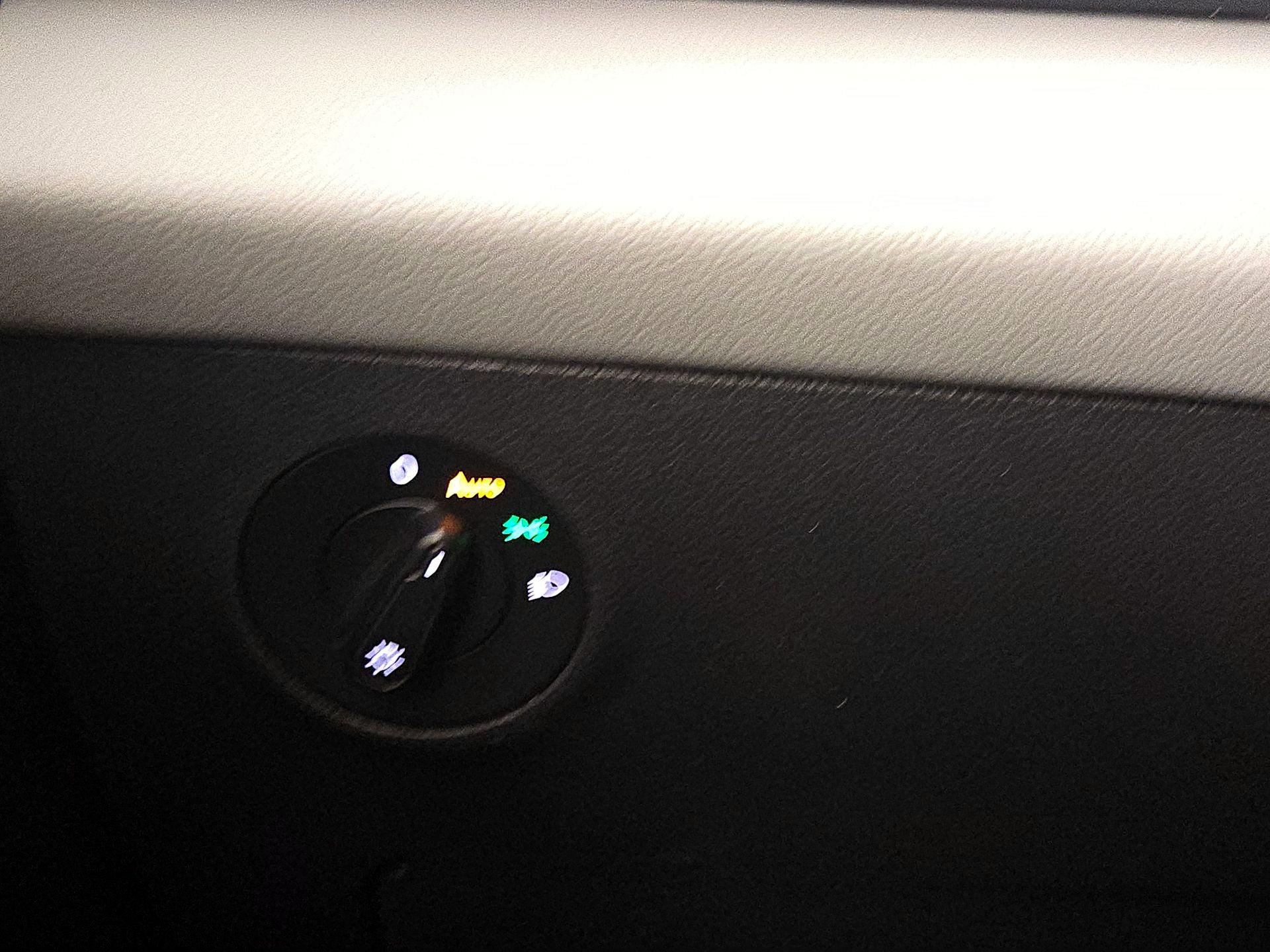 Thumbnail: 2023 Volkswagen Taos - 13