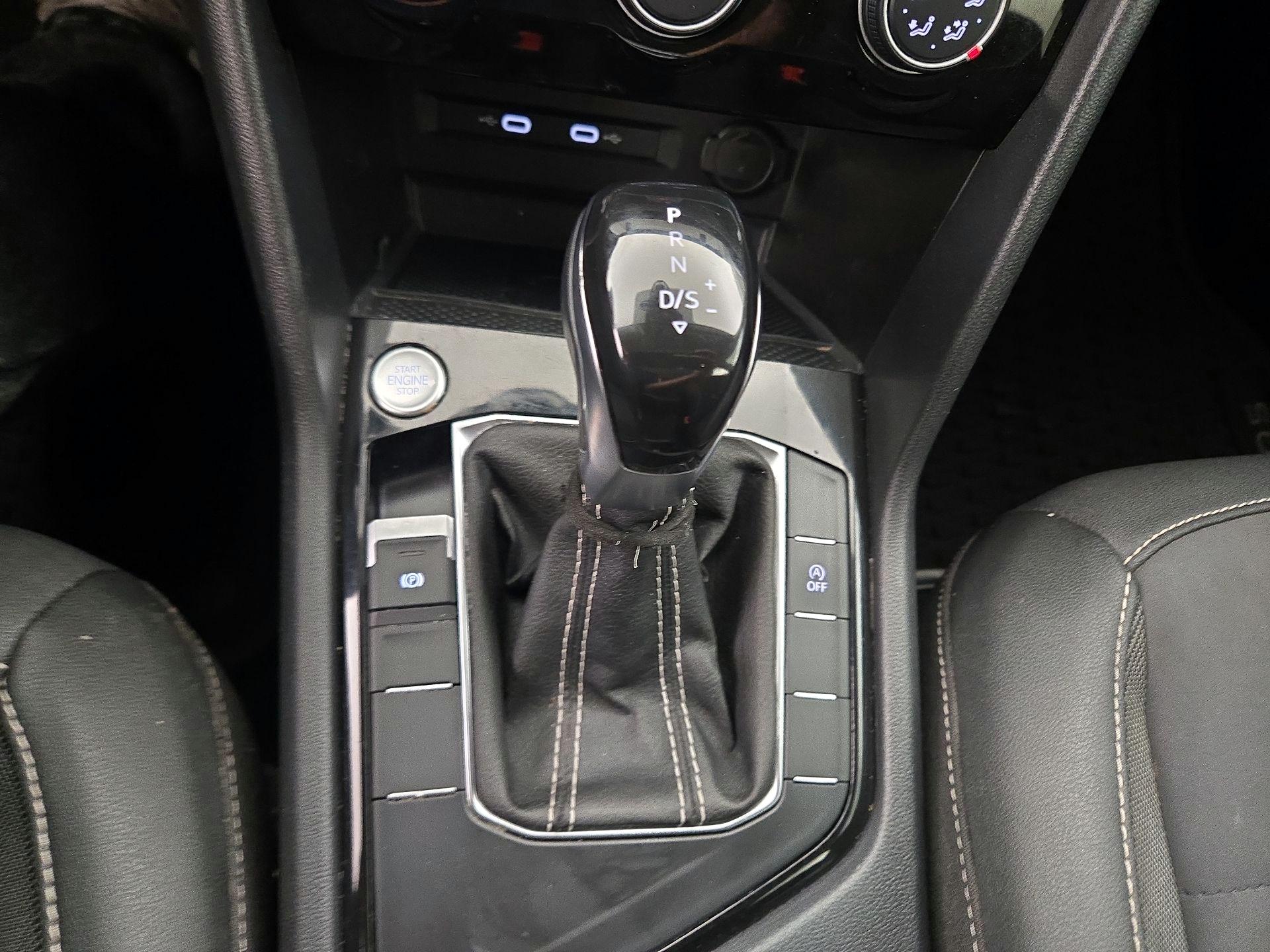 Thumbnail: 2023 Volkswagen Taos - 17