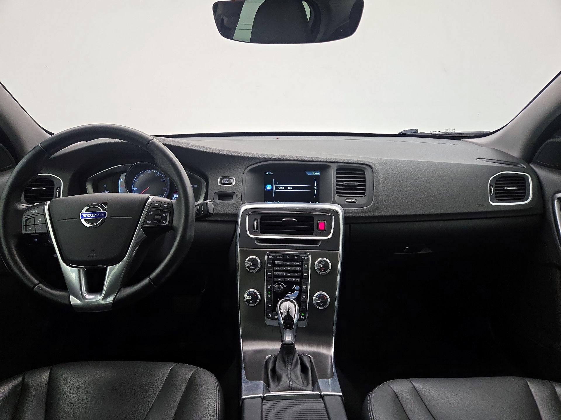 Thumbnail: 2016 Volvo S60 - 9