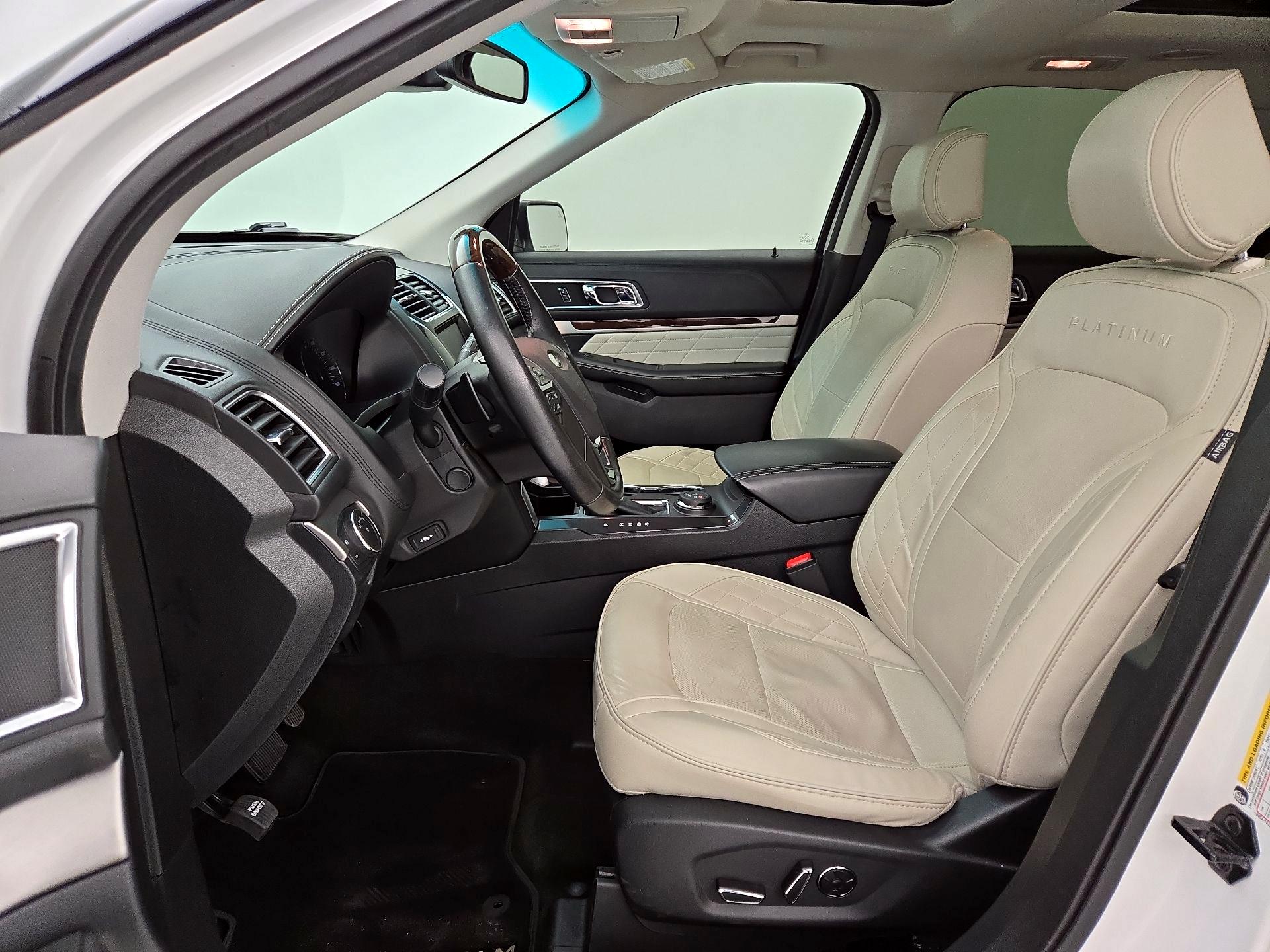 Thumbnail: 2016 Ford Explorer - 11