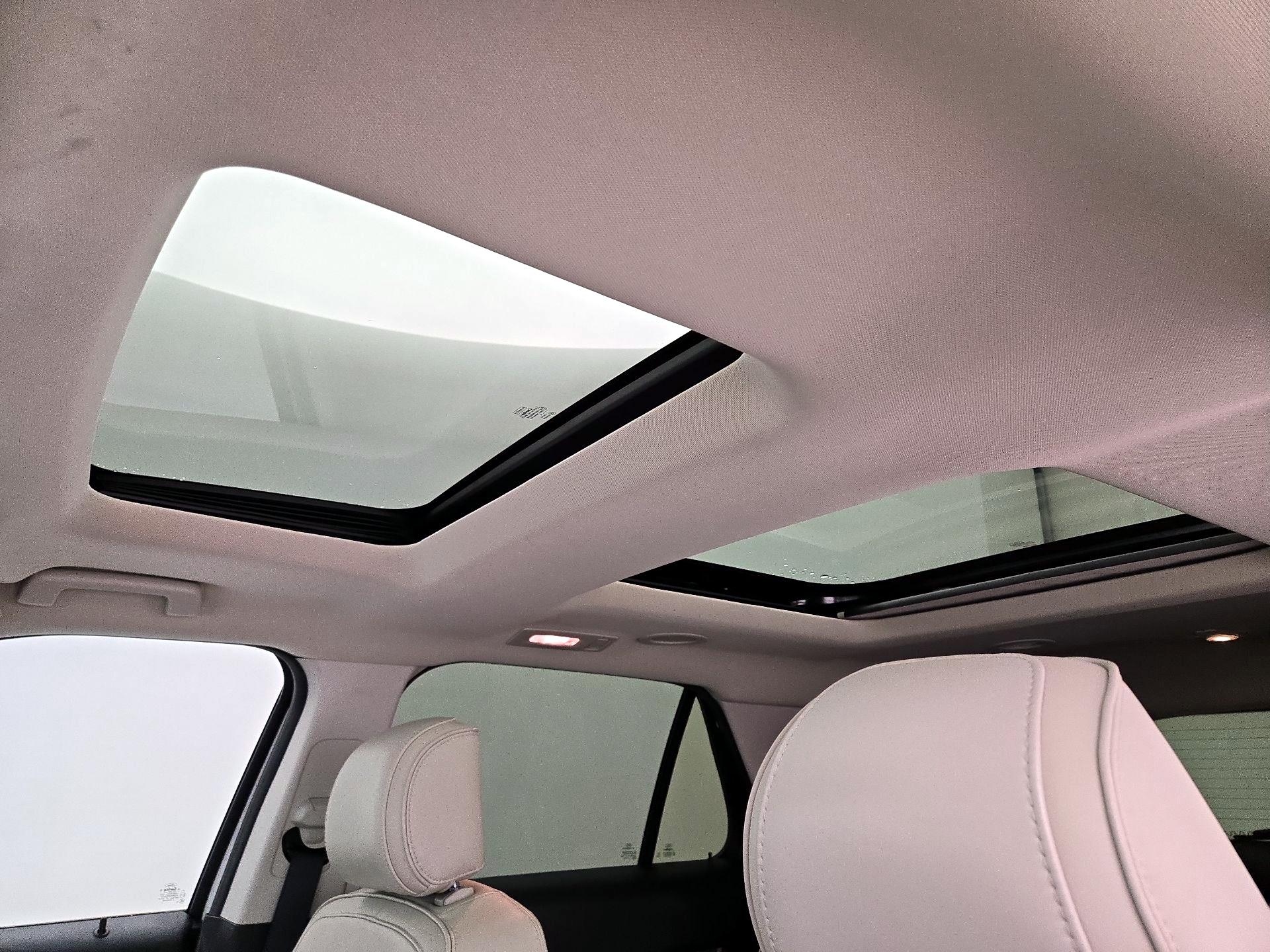 Thumbnail: 2016 Ford Explorer - 20