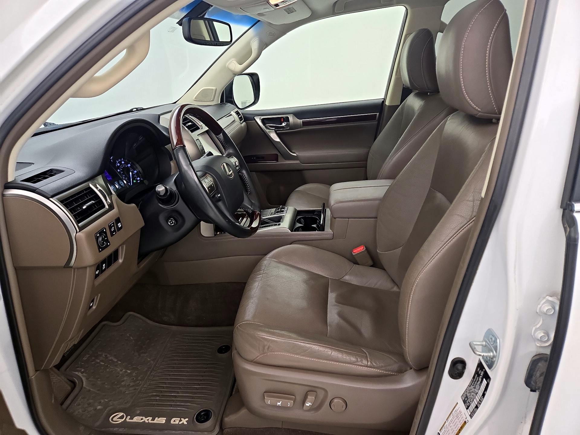 Thumbnail: 2015 Lexus GX - 11