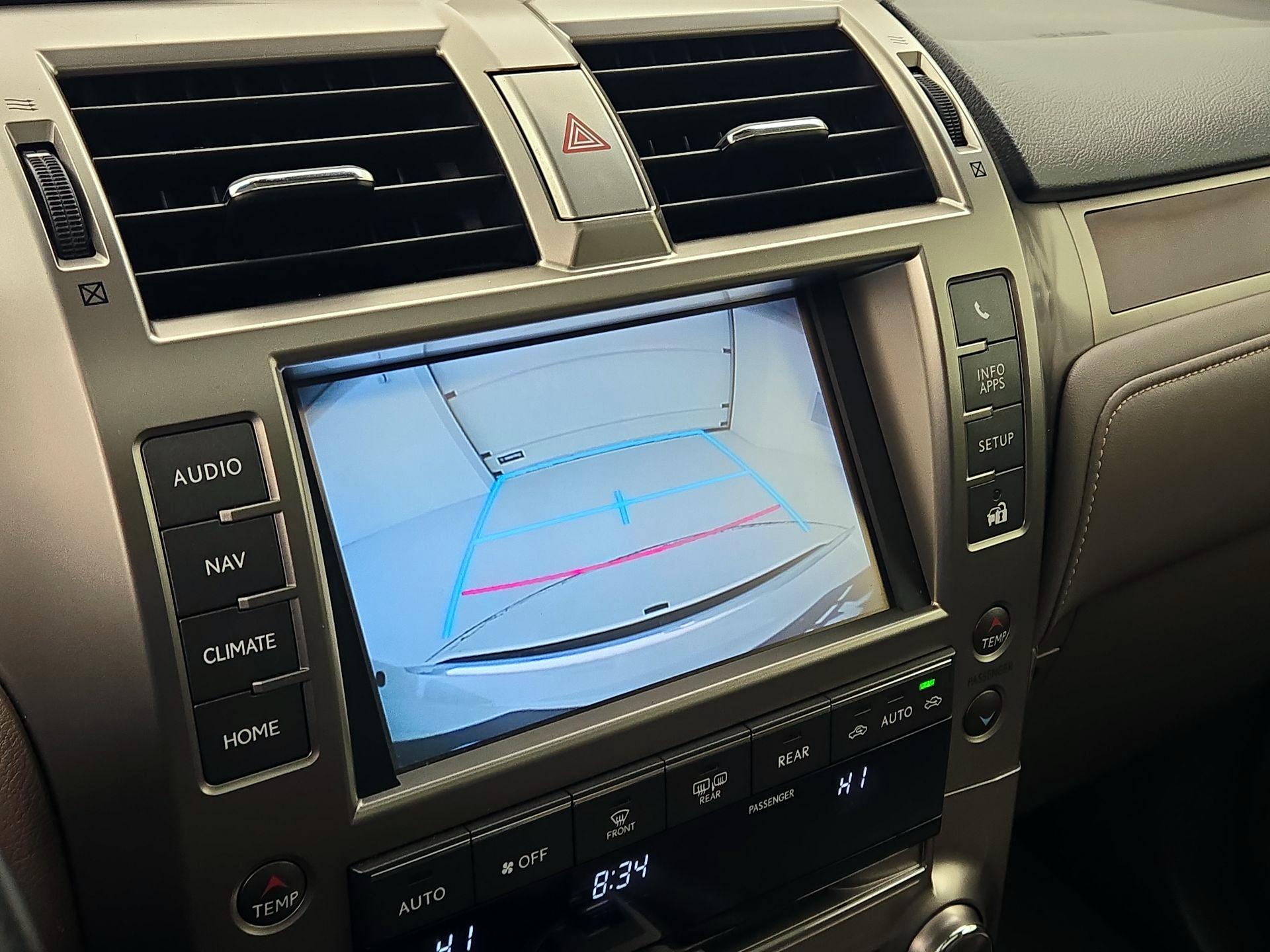 Thumbnail: 2015 Lexus GX - 15