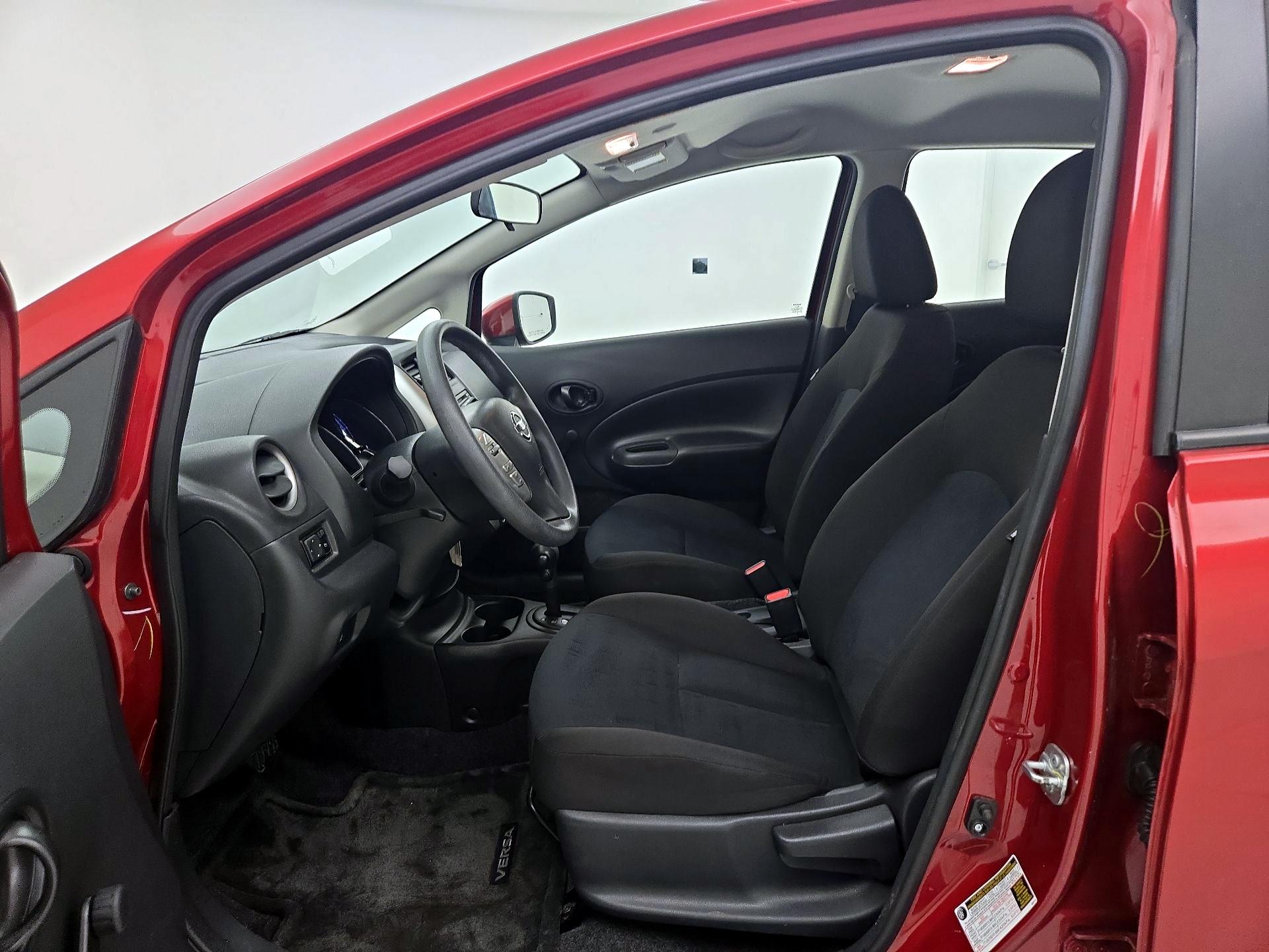 Thumbnail: 2016 Nissan Versa Note - 11