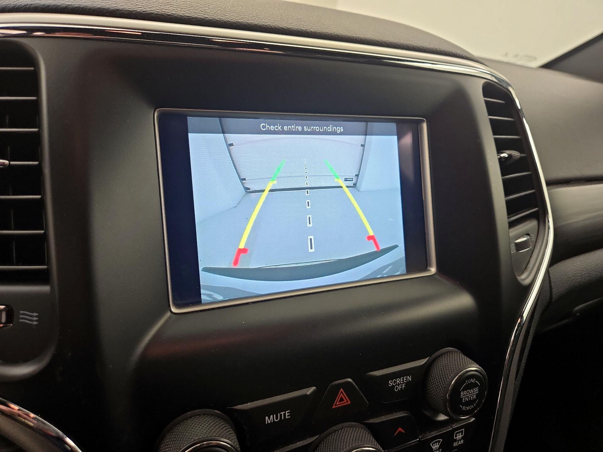 Thumbnail: 2019 Jeep Grand Cherokee - 14