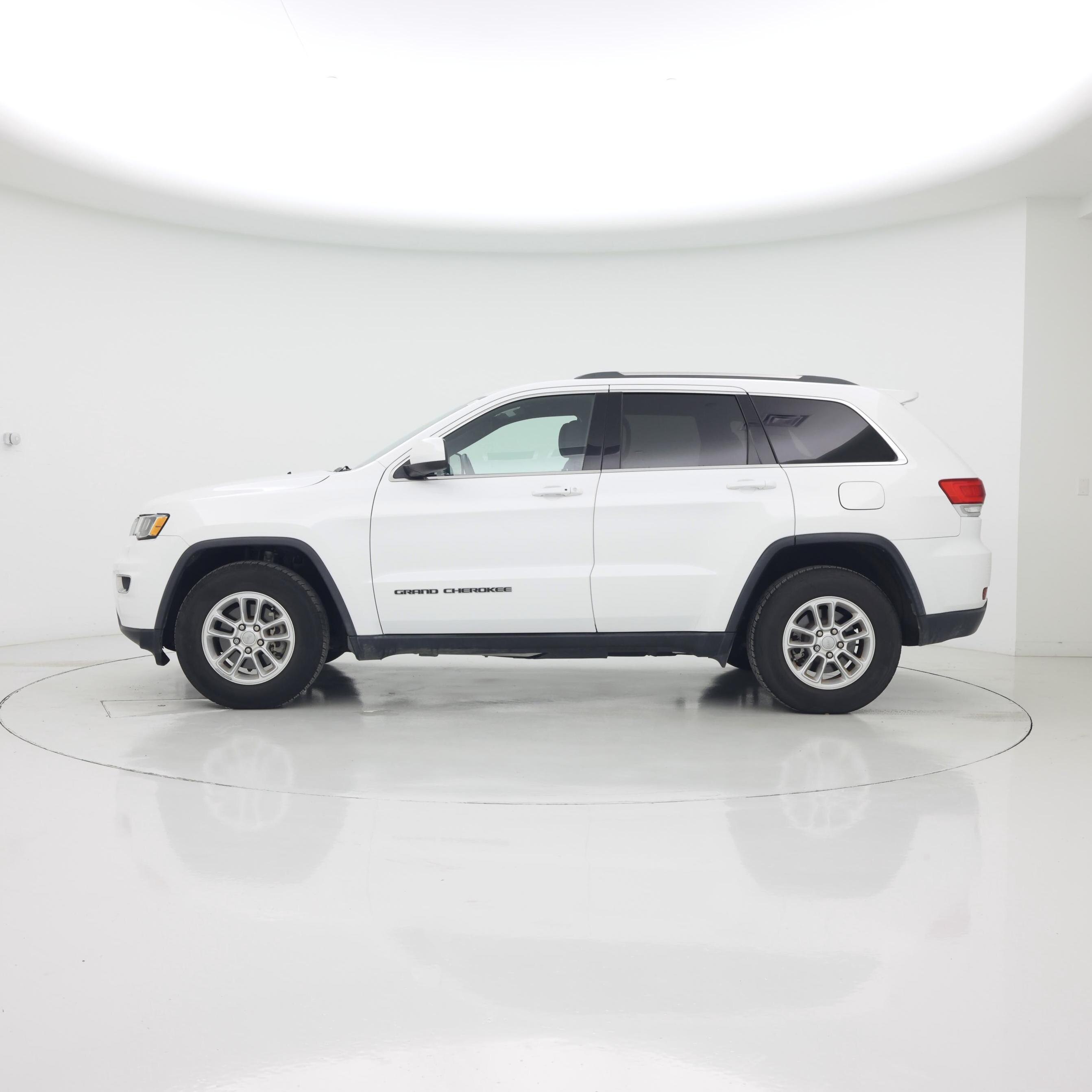 Thumbnail: 2019 Jeep Grand Cherokee - 3