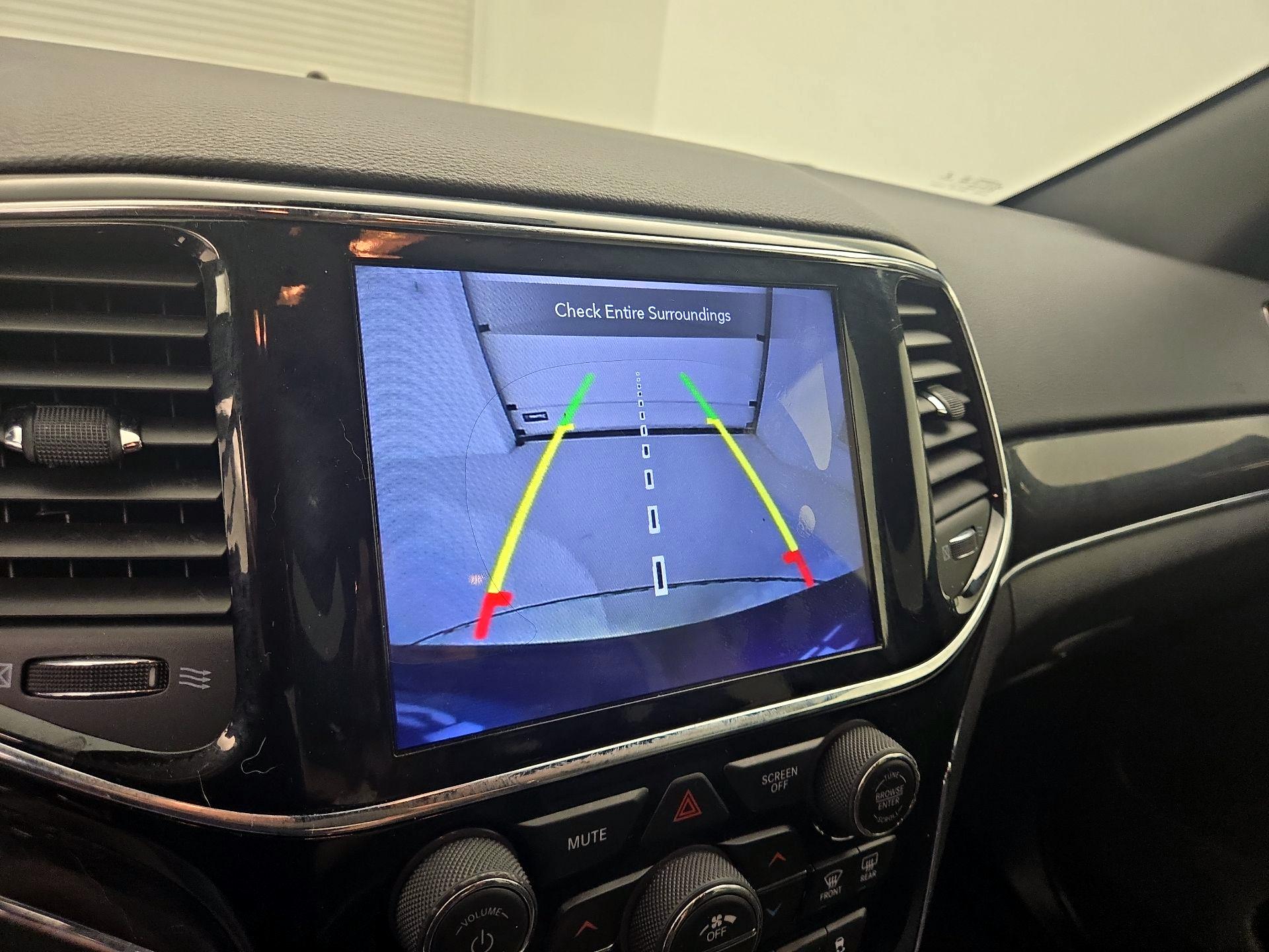 Thumbnail: 2019 Jeep Grand Cherokee - 15