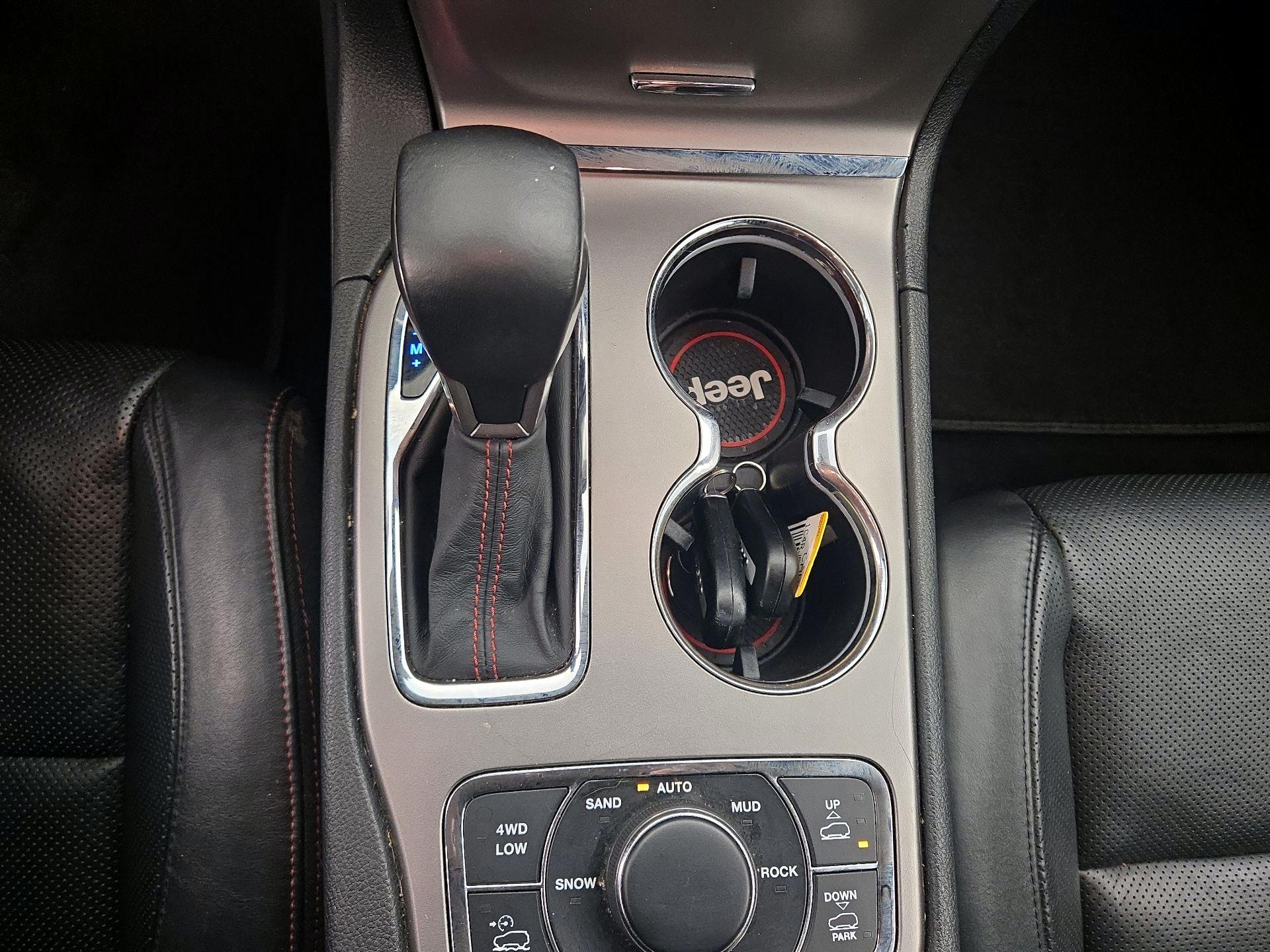 Thumbnail: 2019 Jeep Grand Cherokee - 18