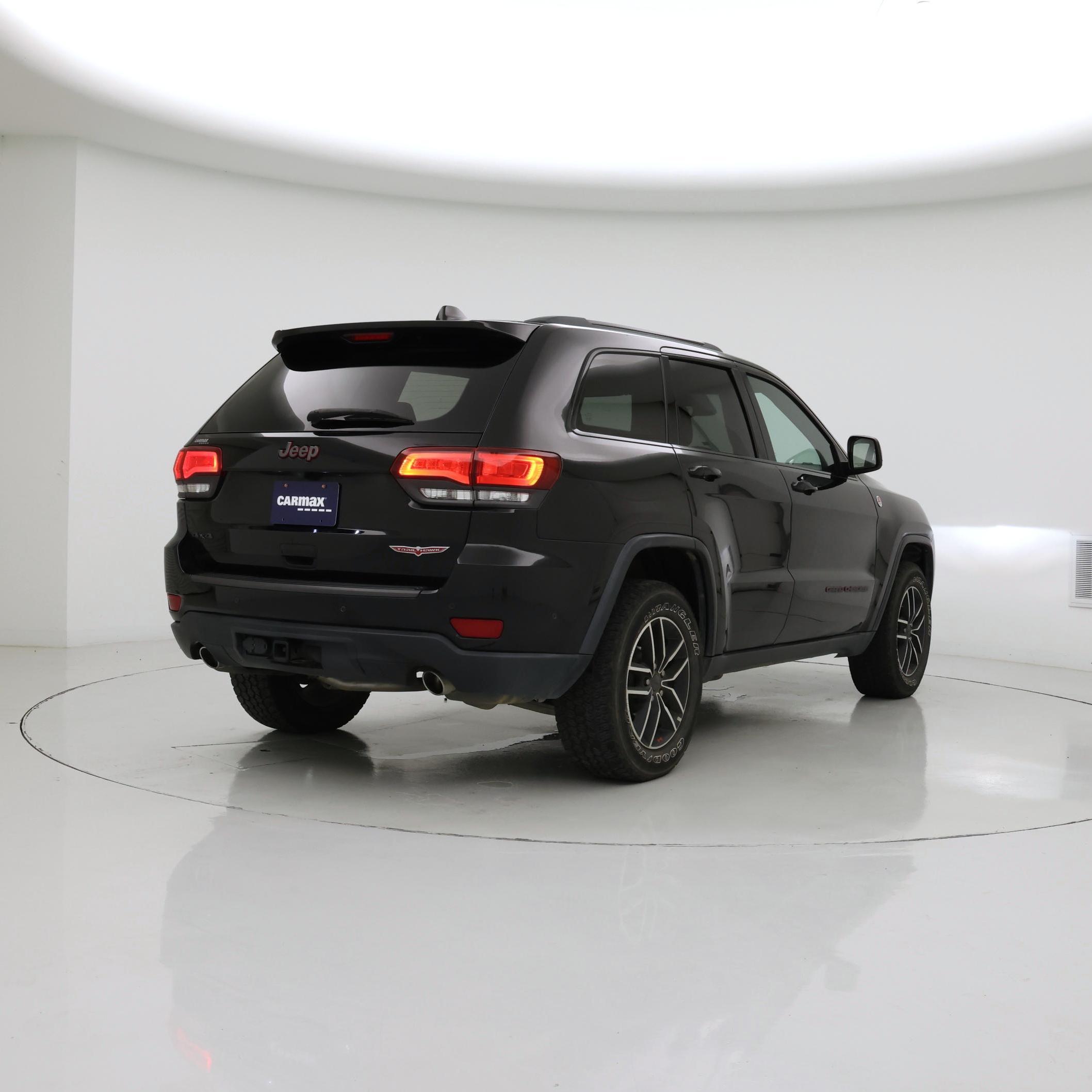 Thumbnail: 2019 Jeep Grand Cherokee - 8