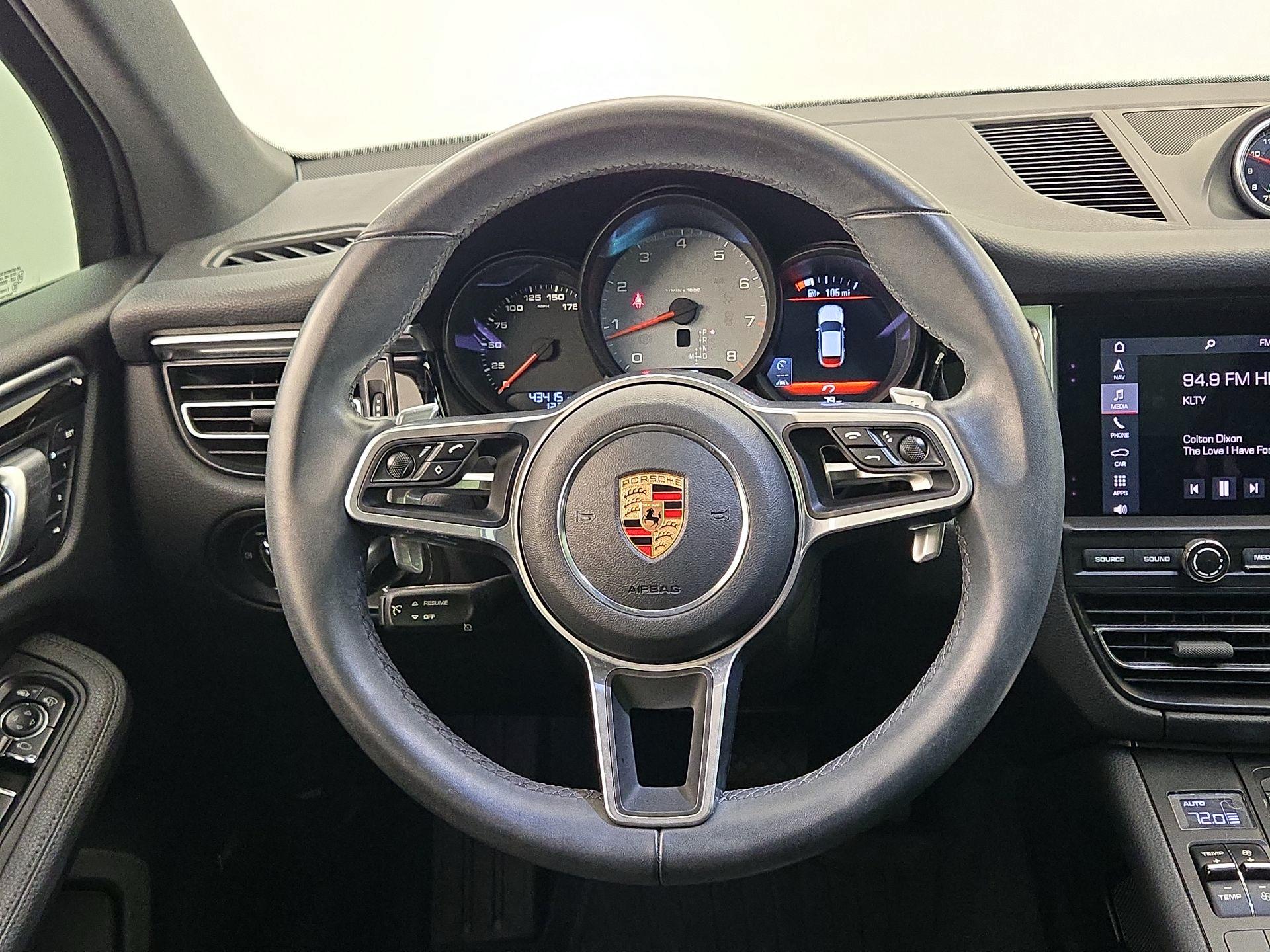 Thumbnail: 2020 Porsche Macan - 10