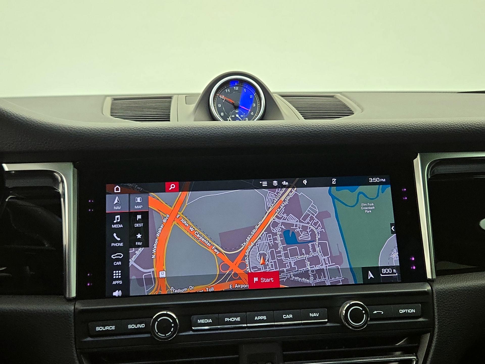 Thumbnail: 2020 Porsche Macan - 14