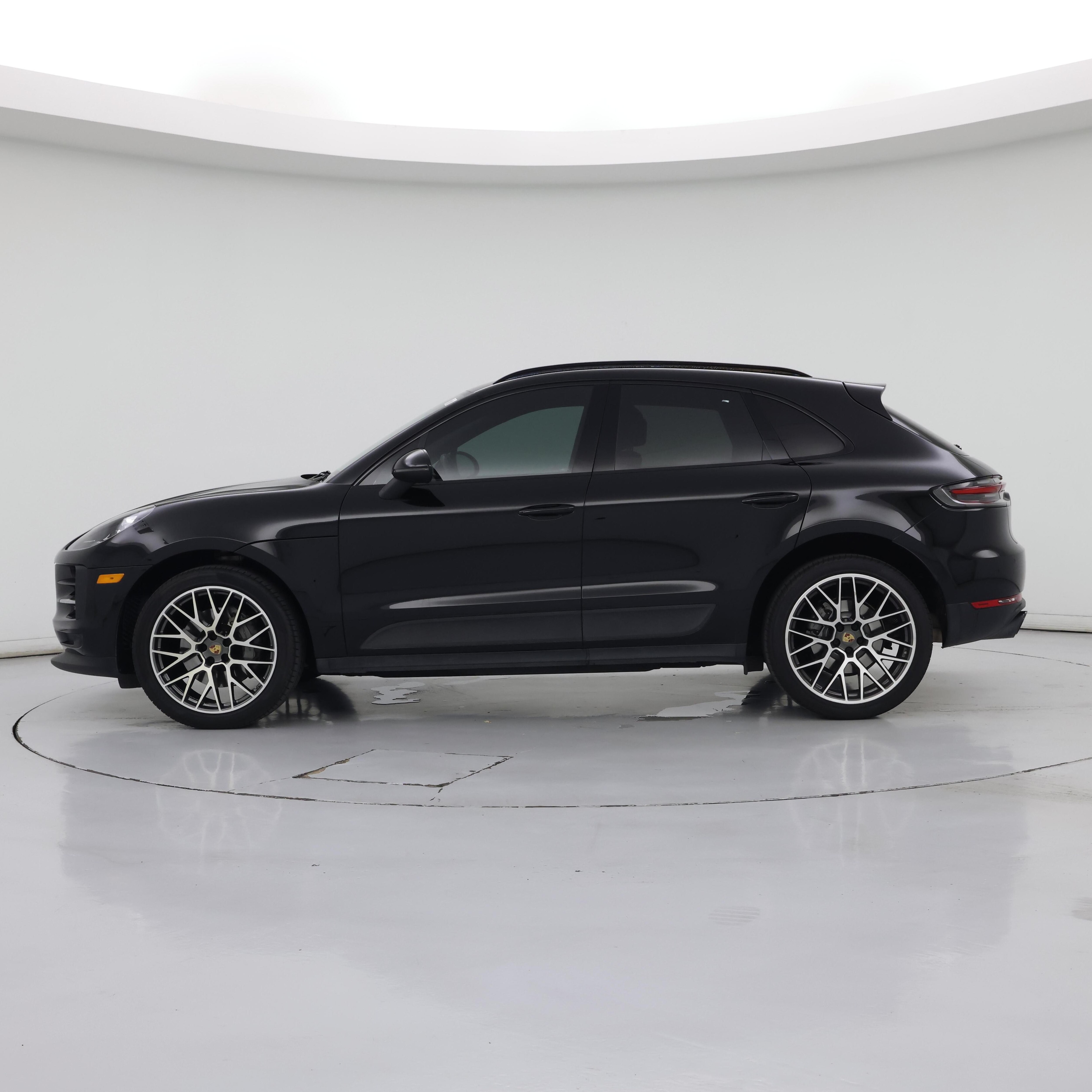Thumbnail: 2020 Porsche Macan - 3