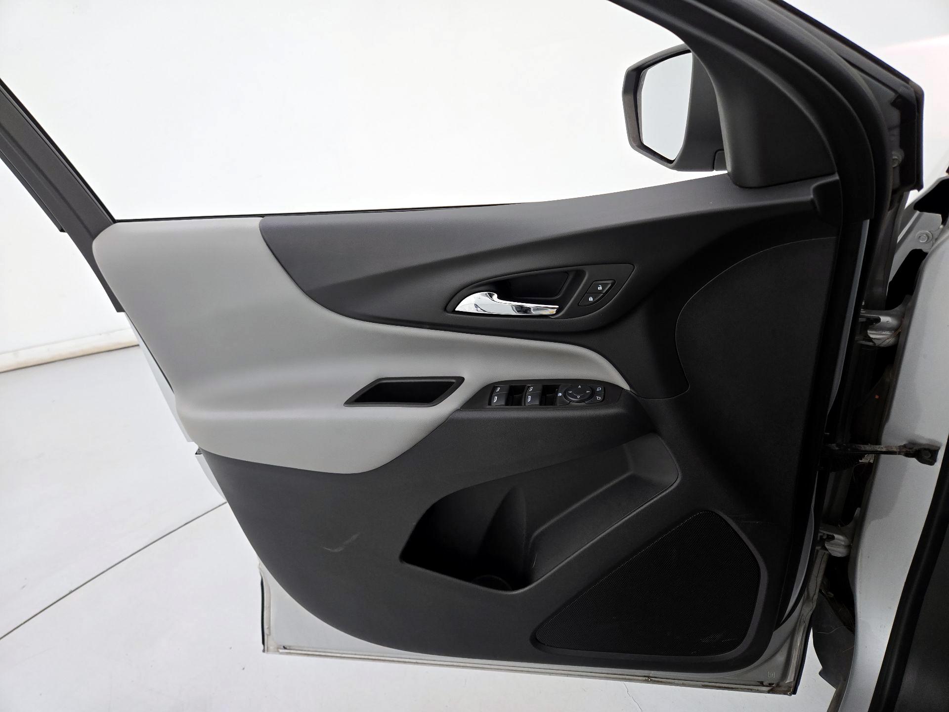 Thumbnail: 2021 Chevrolet Equinox - 12