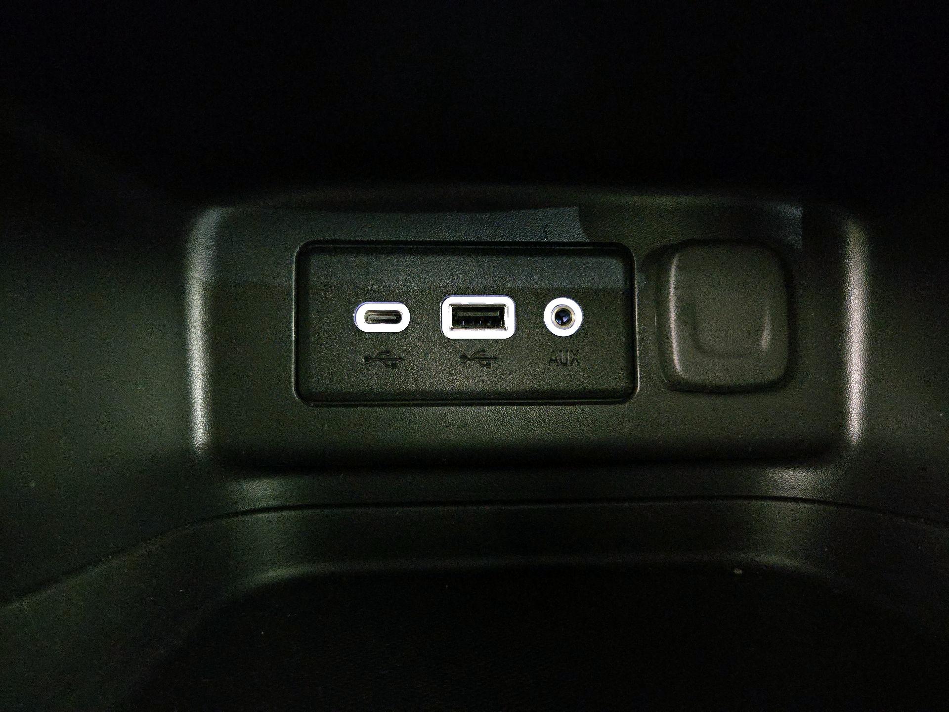 Thumbnail: 2021 Chevrolet Equinox - 18