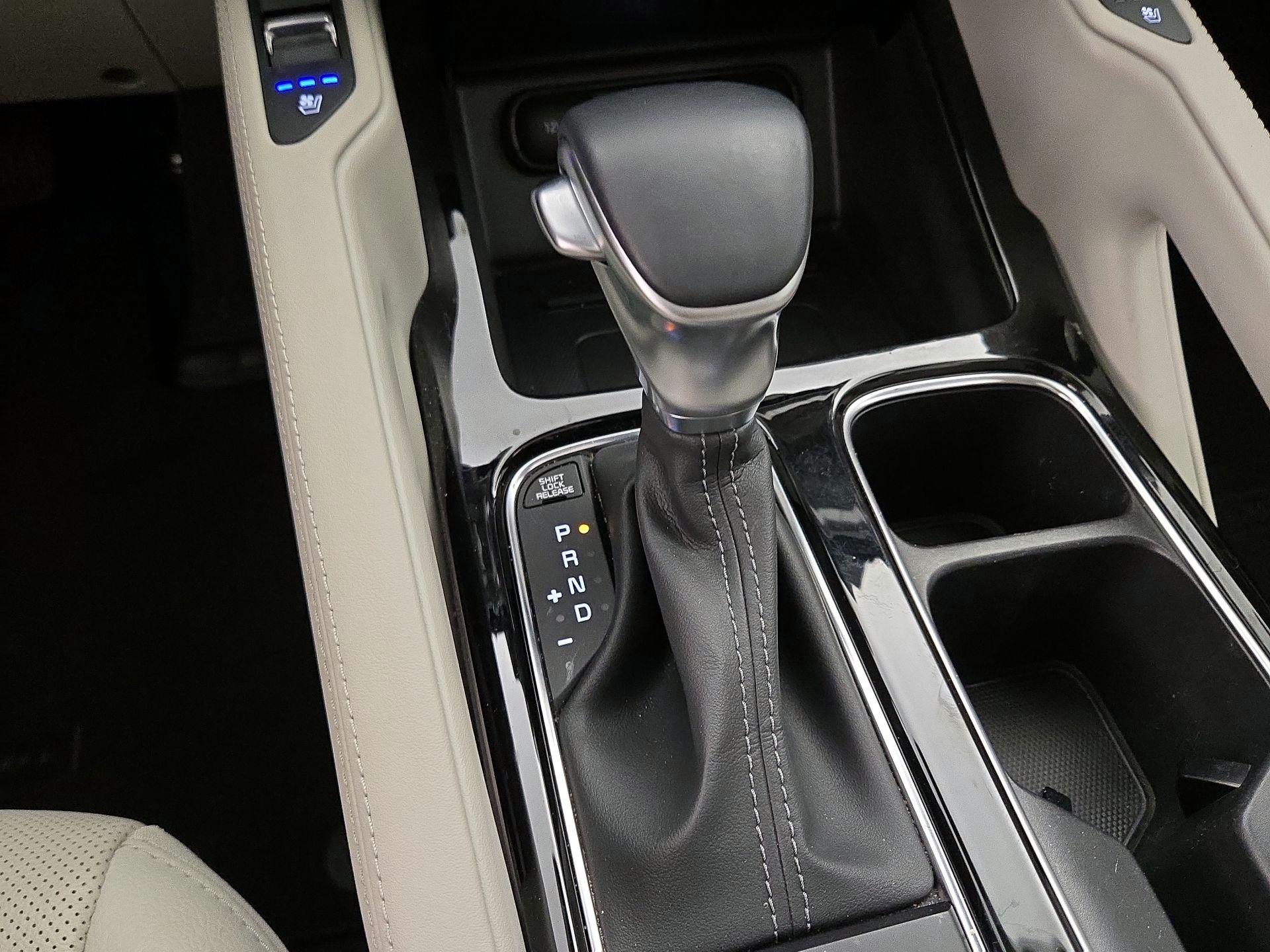 Thumbnail: 2022 Kia Telluride - 18