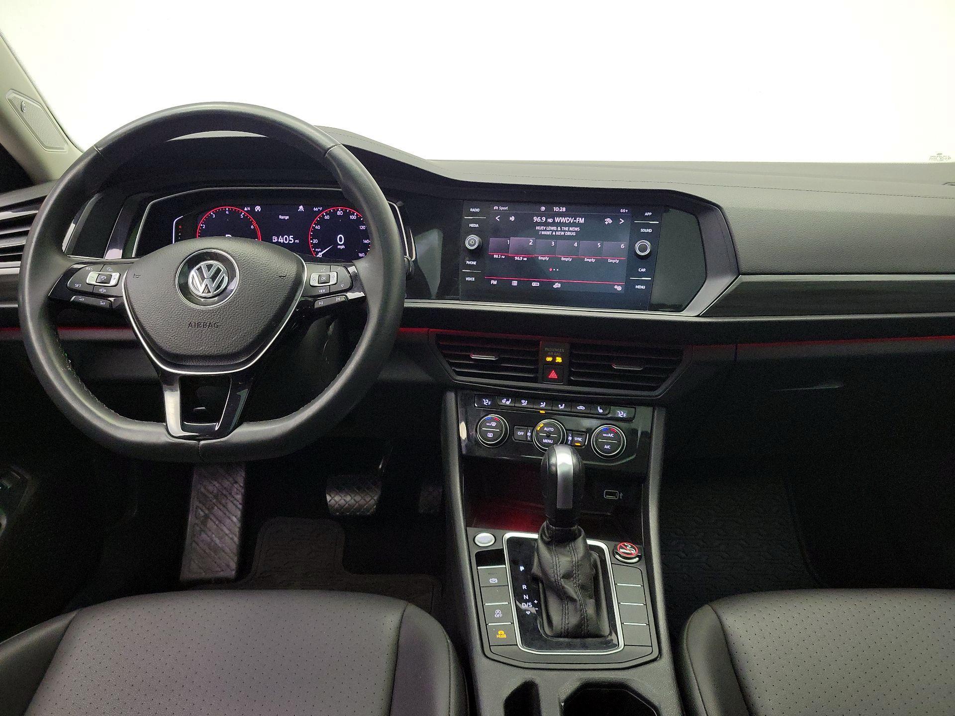 Thumbnail: 2020 Volkswagen Jetta - 9