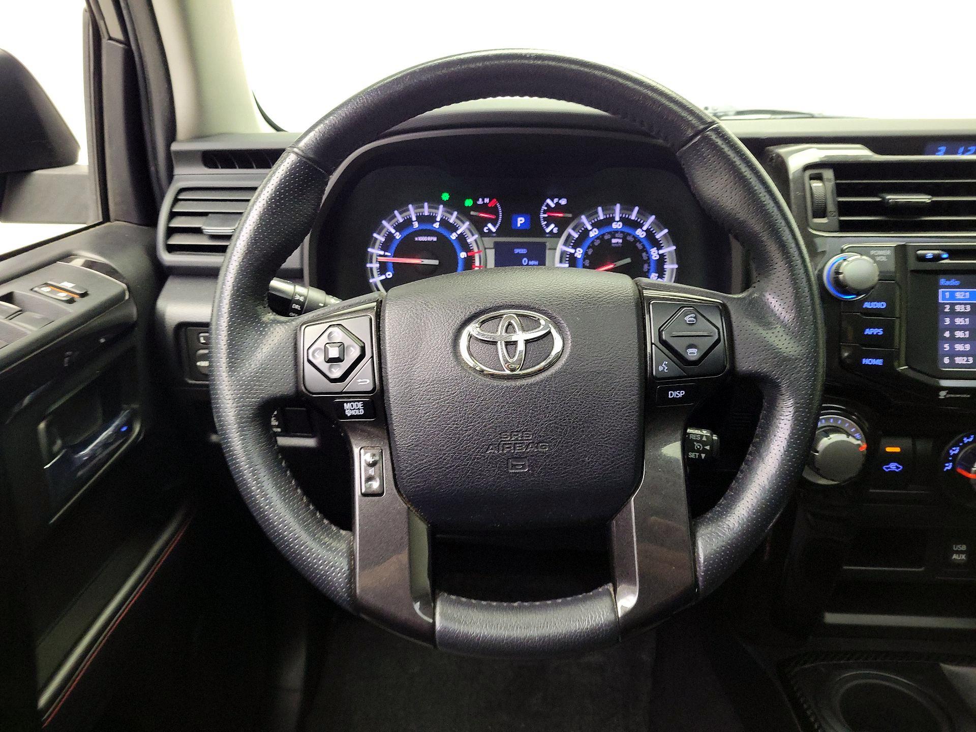 Thumbnail: 2017 Toyota 4Runner - 10