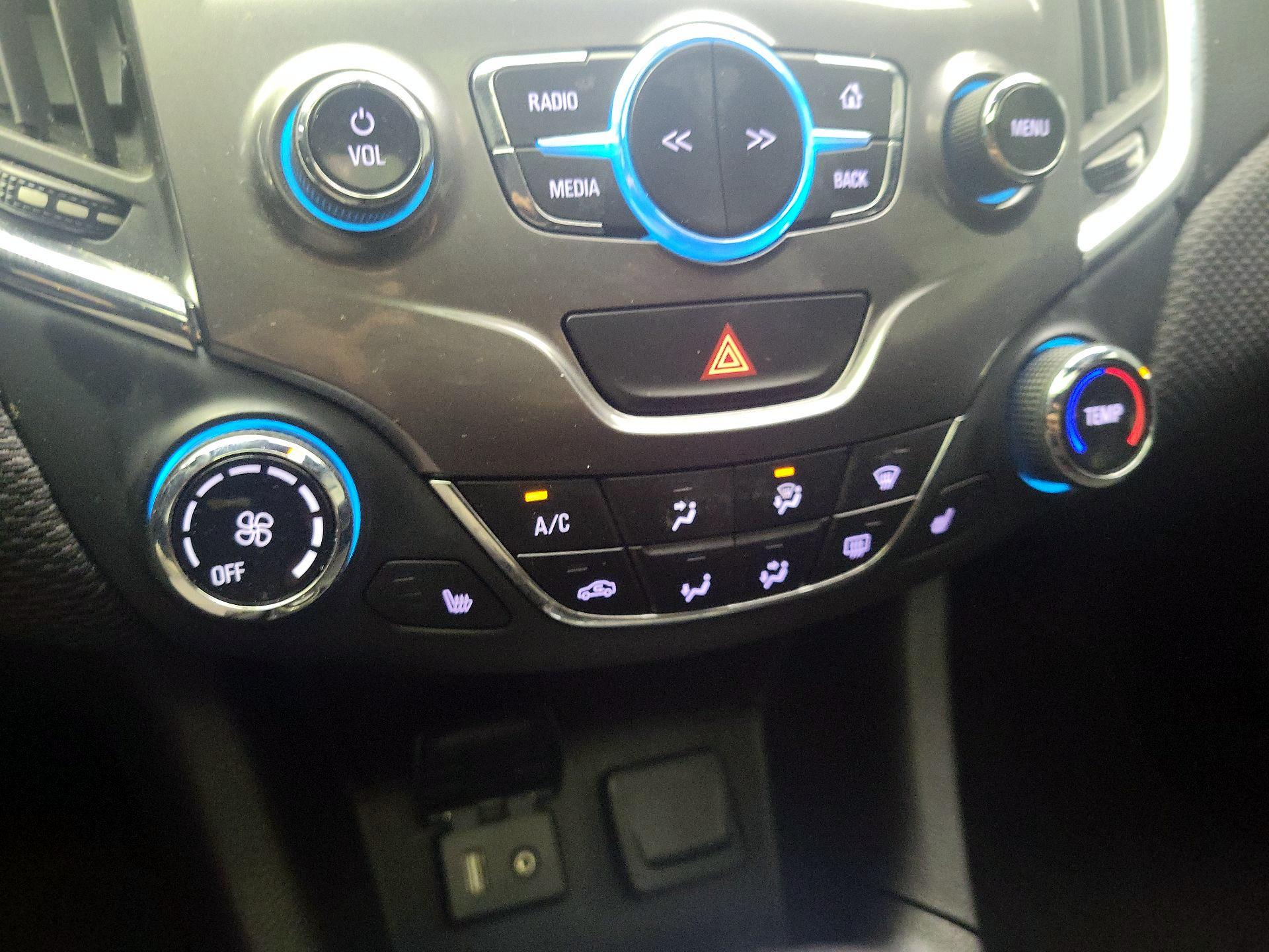 Thumbnail: 2017 Chevrolet Cruze - 16