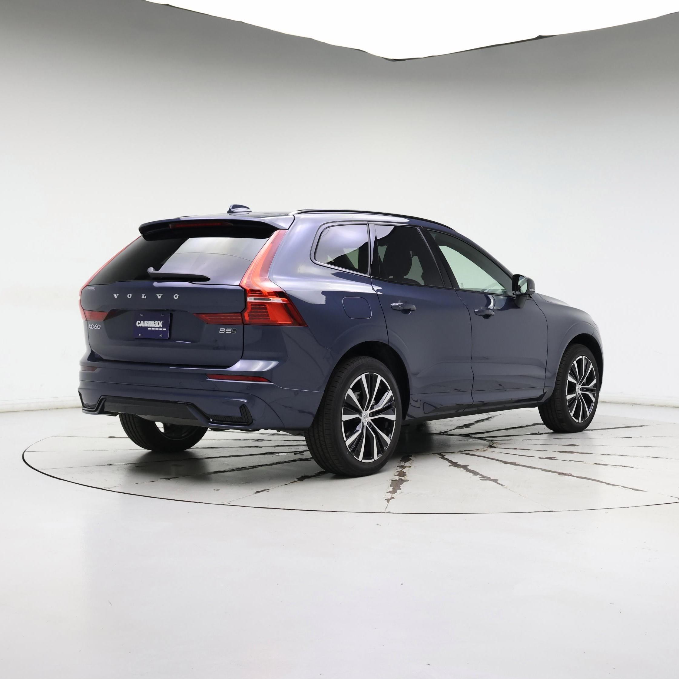 Thumbnail: 2025 Volvo XC60 - 8