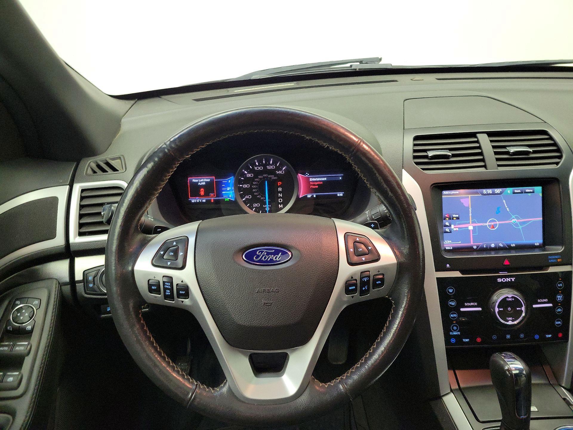 Thumbnail: 2015 Ford Explorer - 10